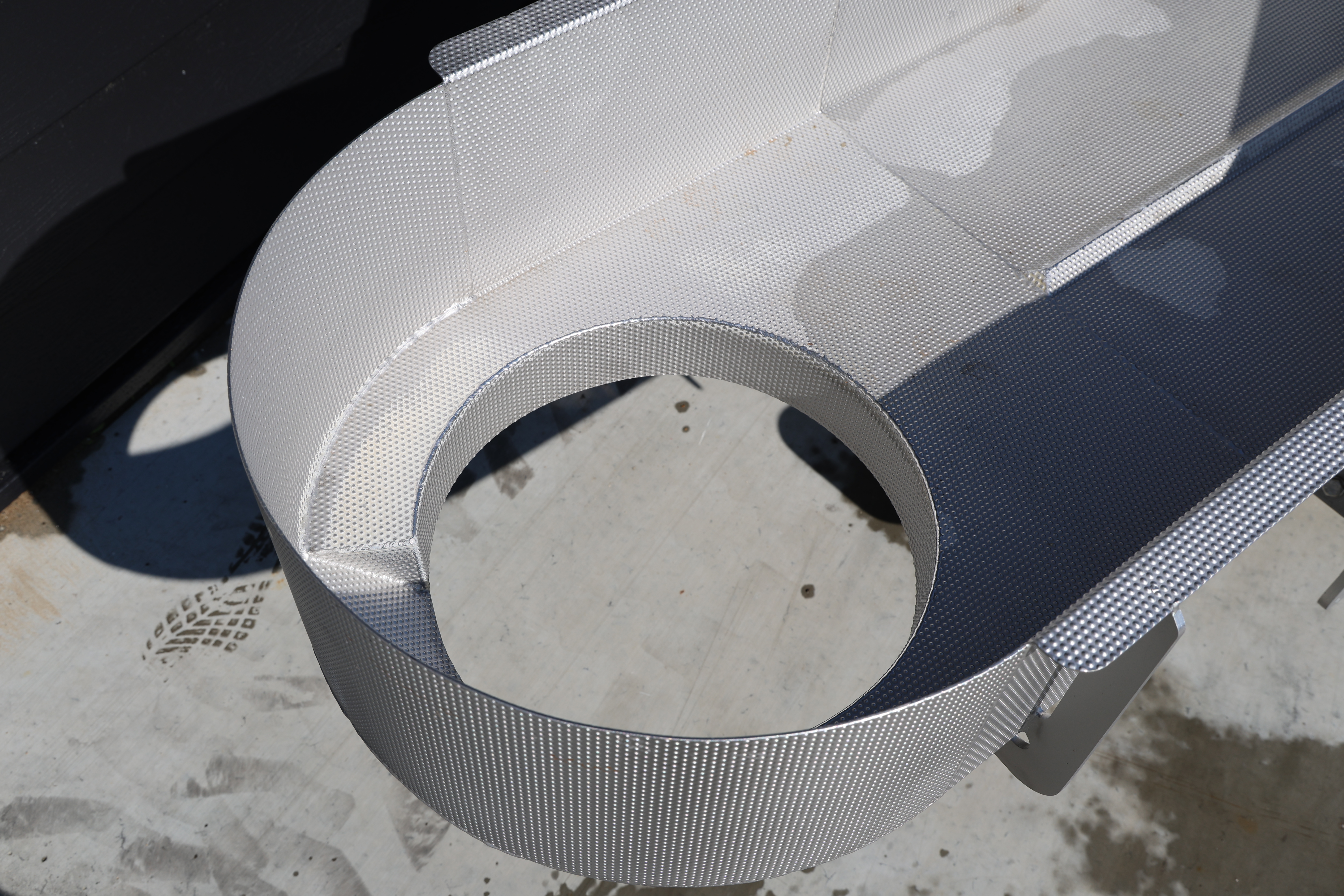 Used 2015 Key Vibratory feeder new