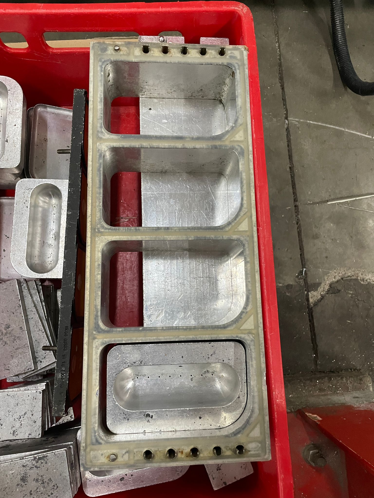 Used Sealpac RE25 thermoformer