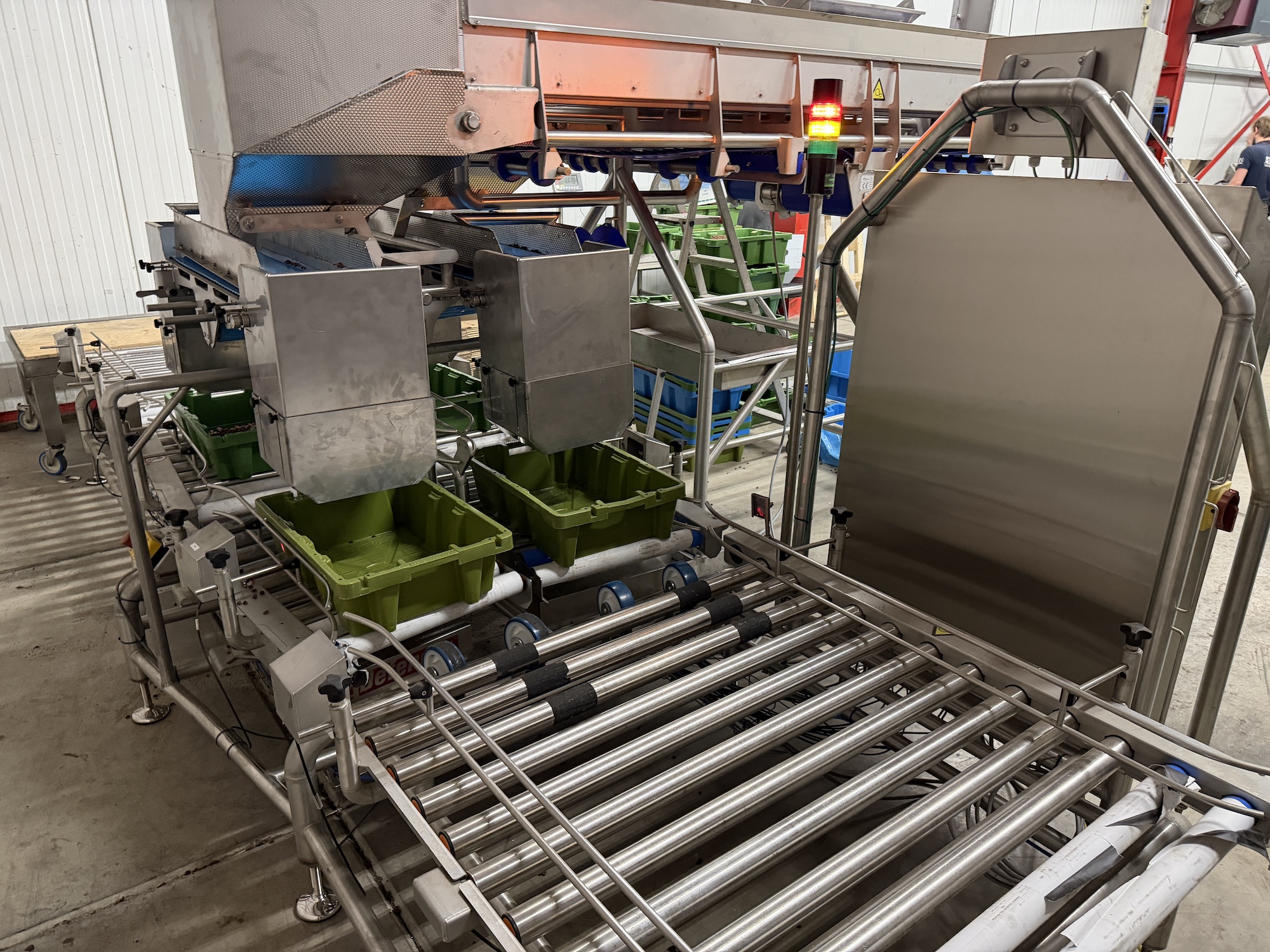 Used 2021 Lumacon automatic crate filling line