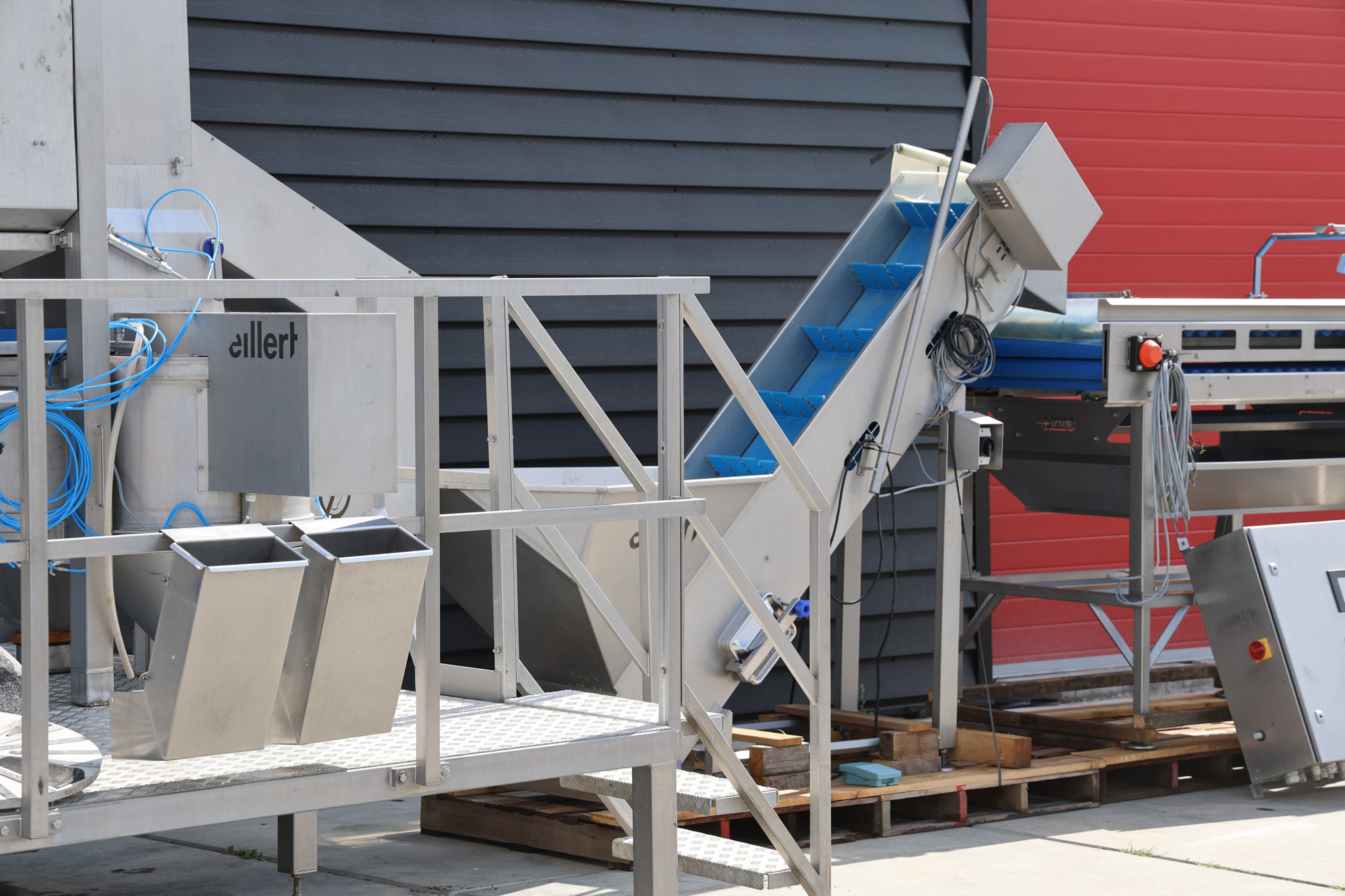 Used 2018 Eillert APM800 and B25 Full potato peeling and cutting line