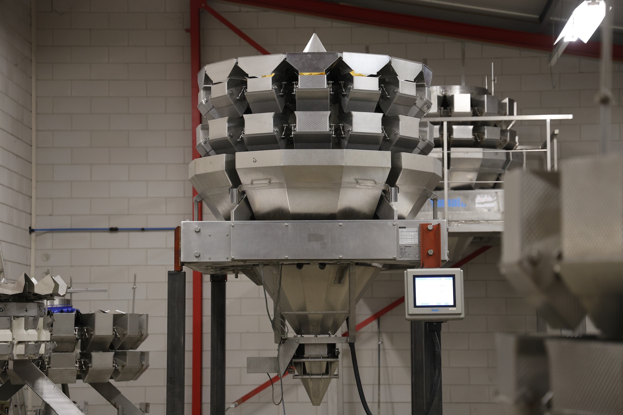 Used Yamato ADW-714-SWH multihead weigher