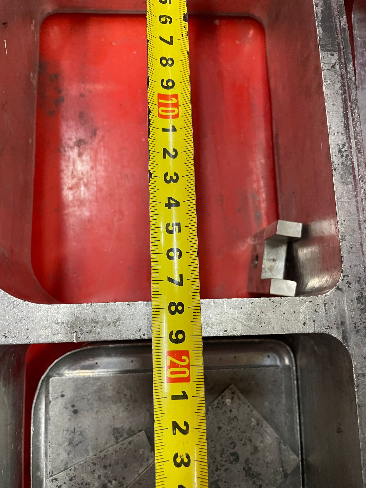 Used Sealpac RE25 thermoformer