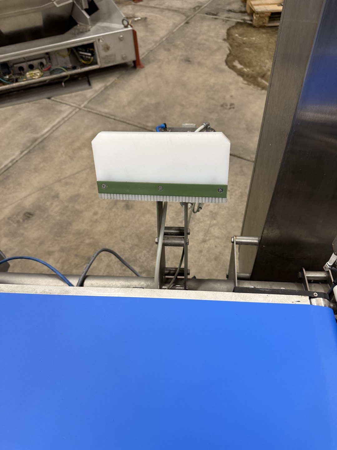 Used 2011 Mettler Toledo Garvens XS 3 CC checkweigher with metal detector
