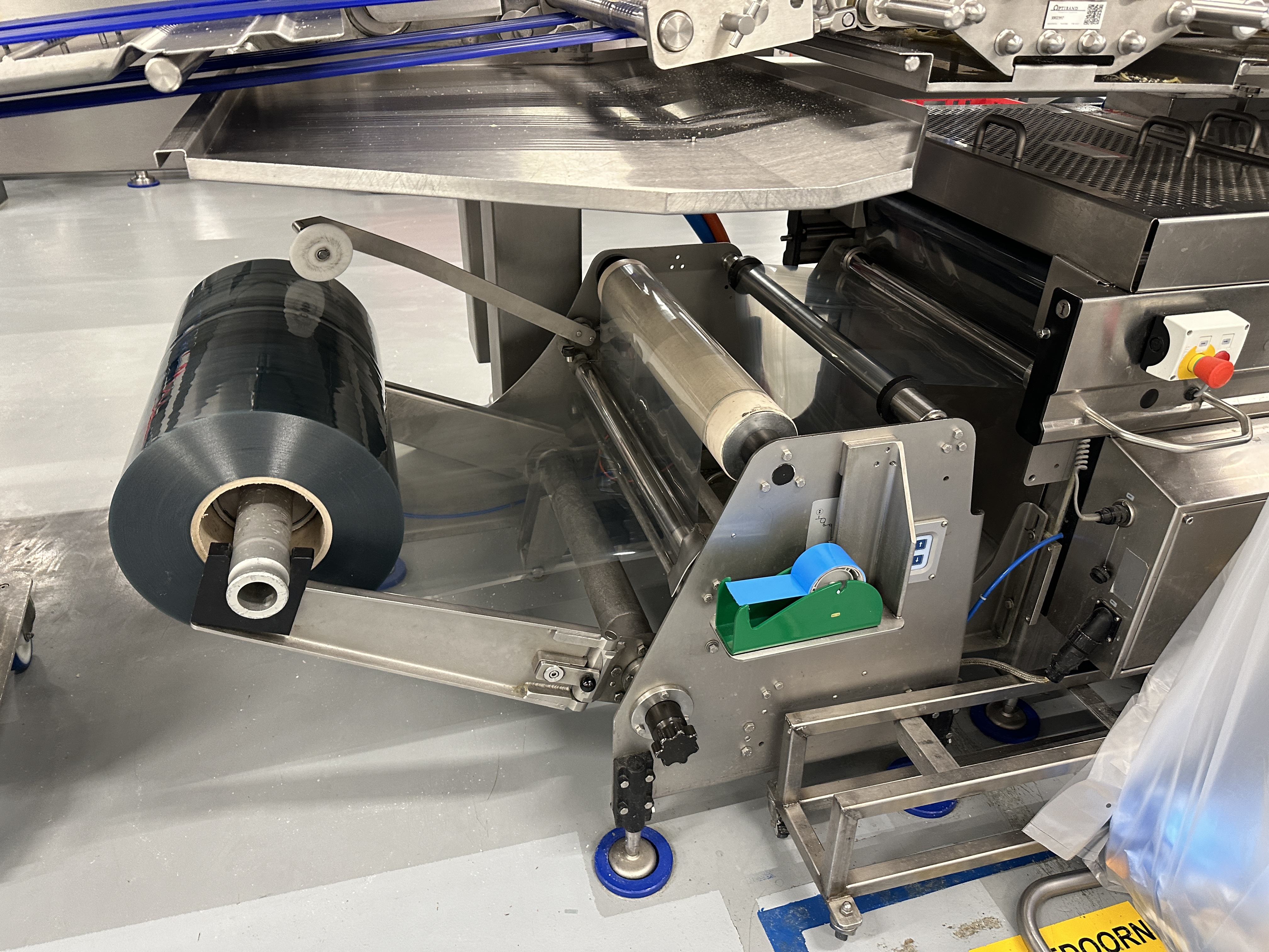 Used Multivac R530 complete line with Weber