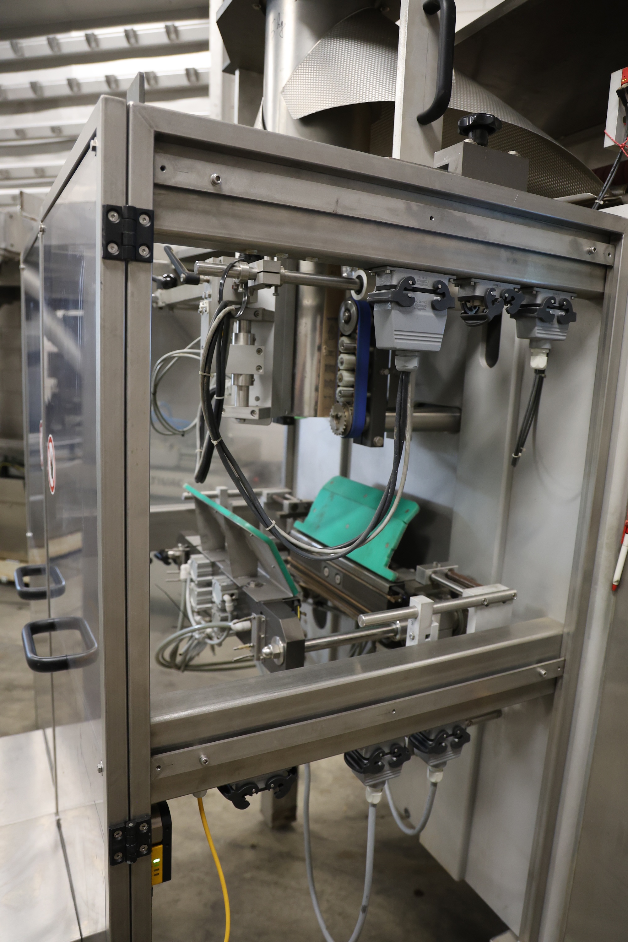 Used 2009 Mepac Heavy Duty vertical packaging machine VSC 420