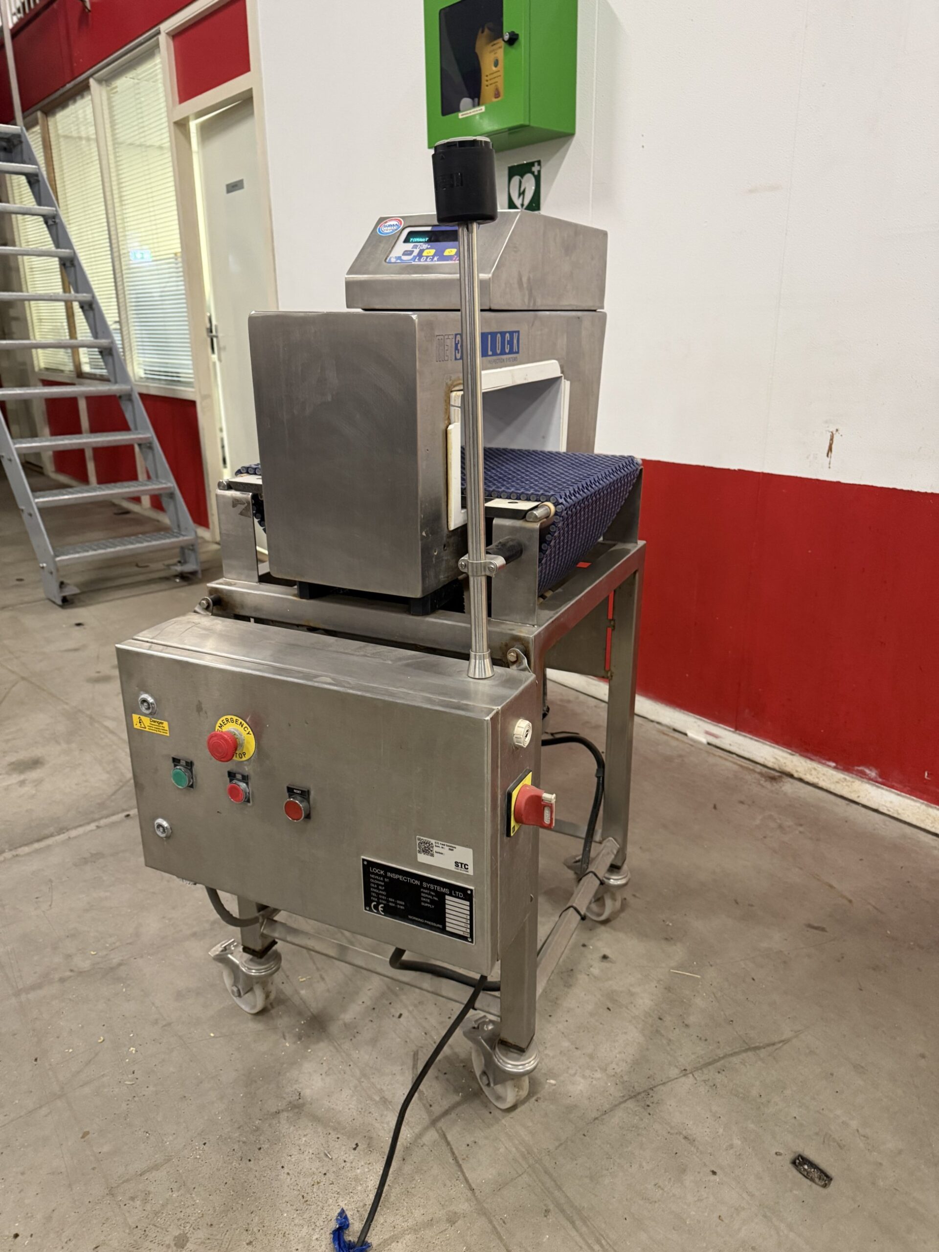 Used Lock MET 30+ metal detector with conveyor