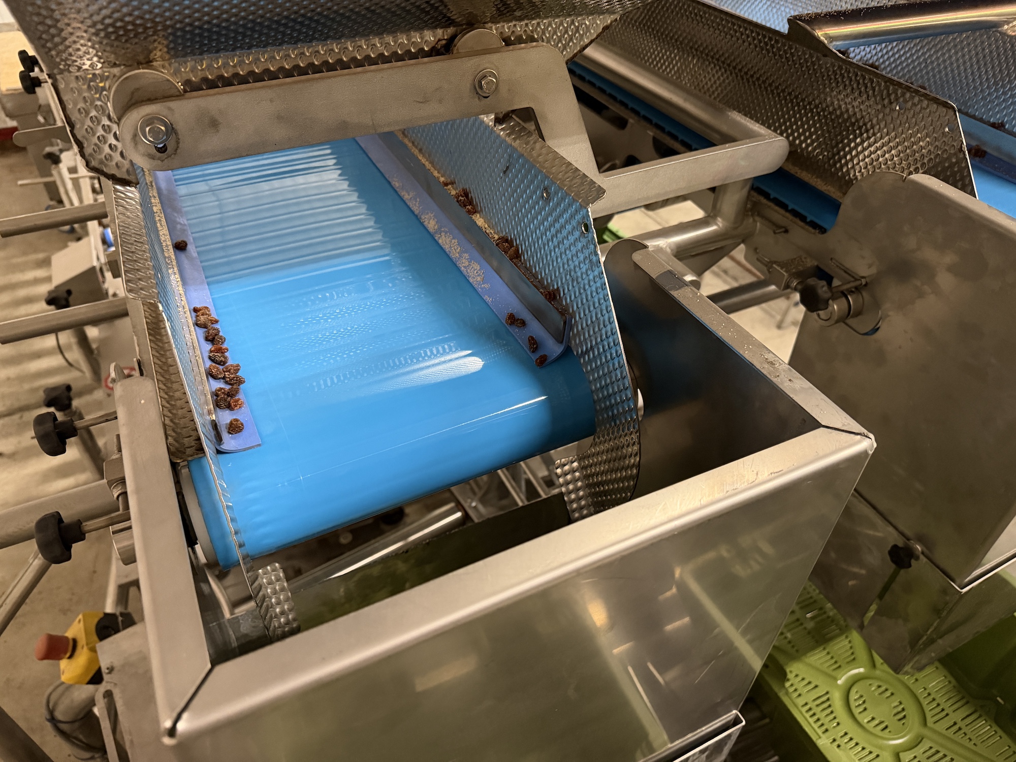 Used 2021 Lumacon automatic crate filling line