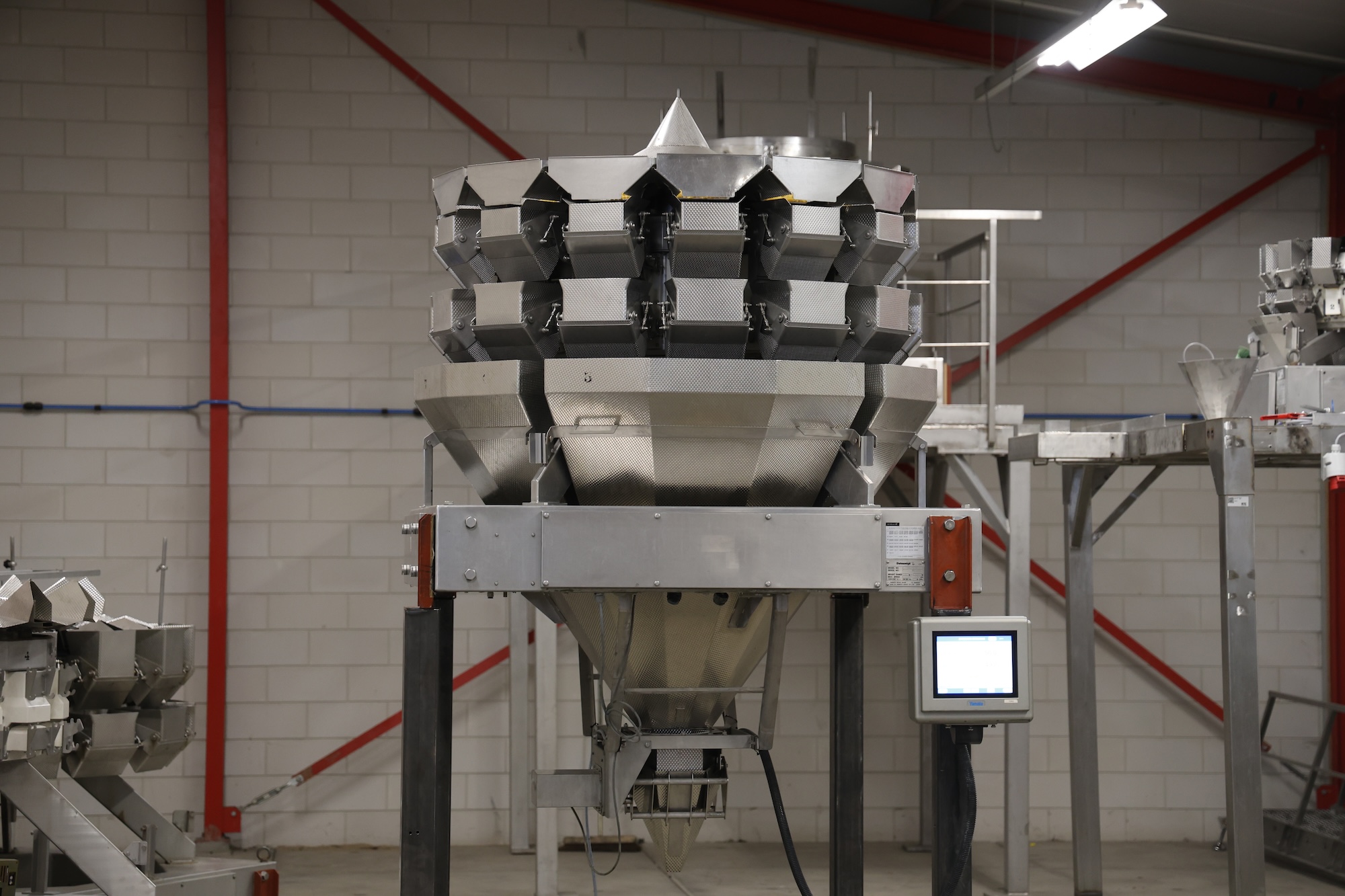 Used Yamato ADW-714-SWH multihead weigher