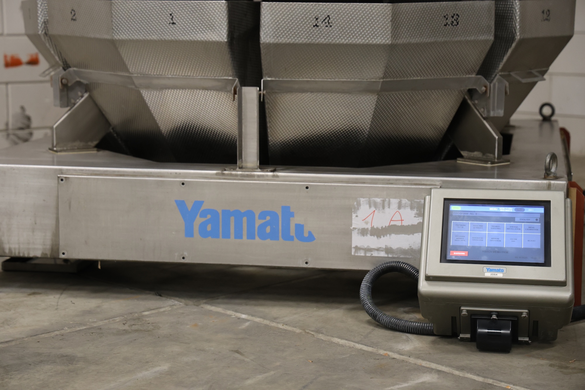 Used Yamato ADW-714-SWH multihead weigher