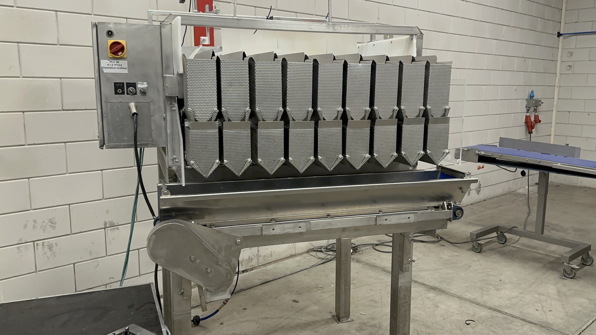 Used Newtec 9 heads weigher