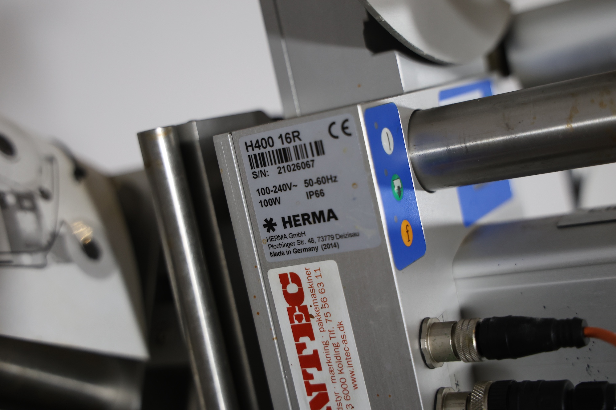 Used 2014 Herma H400 16R Labeling machine on belt