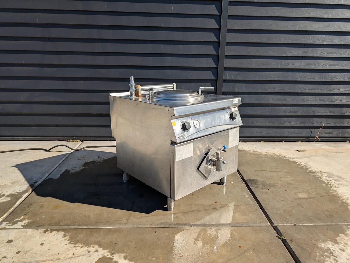 Used Zanussi stainless steel jacketed cooking kettle