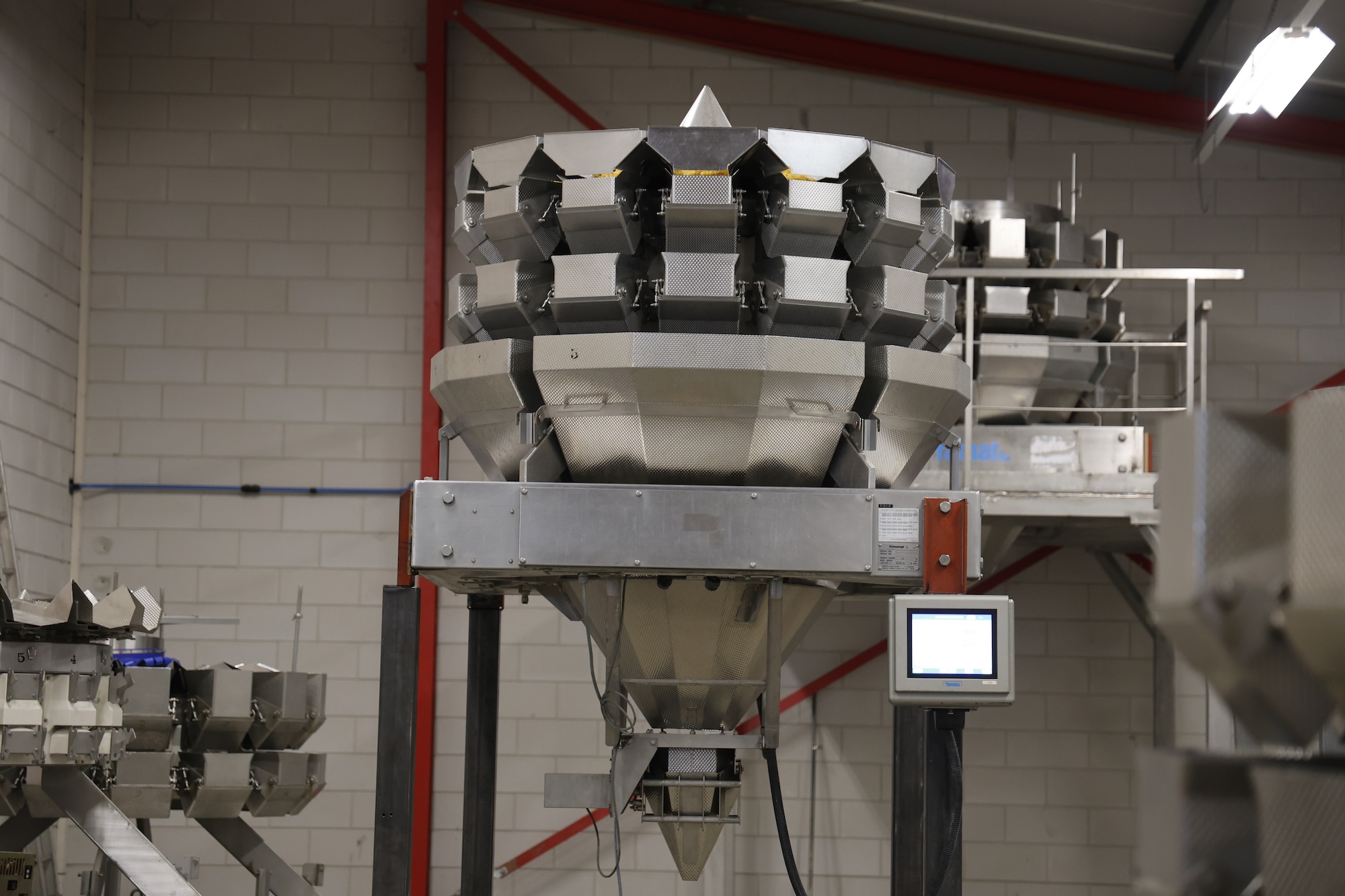 Used Yamato ADW-714-SWH multihead weigher
