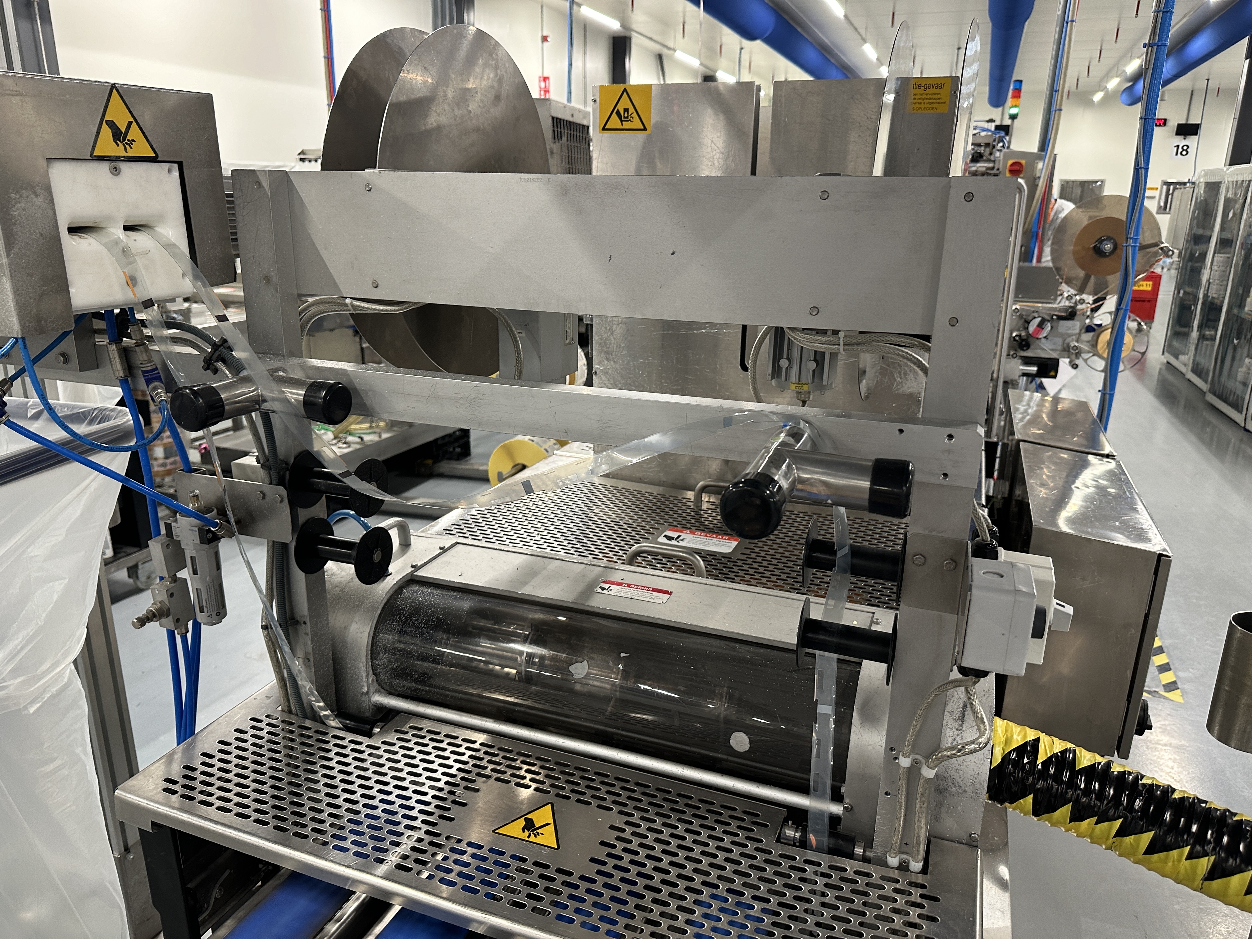 Used Multivac R530 complete line with Weber