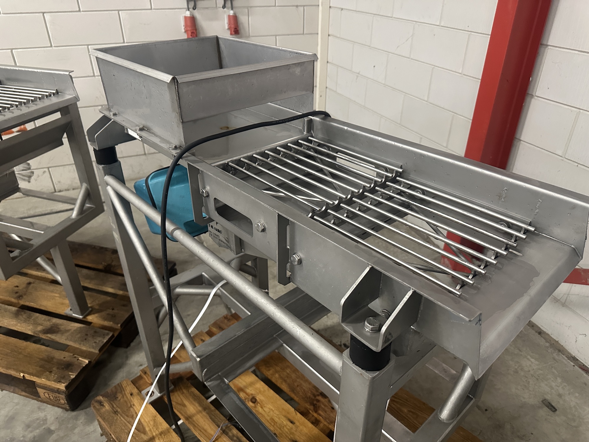 Used 2011 FoodeQ Vibratory feeder