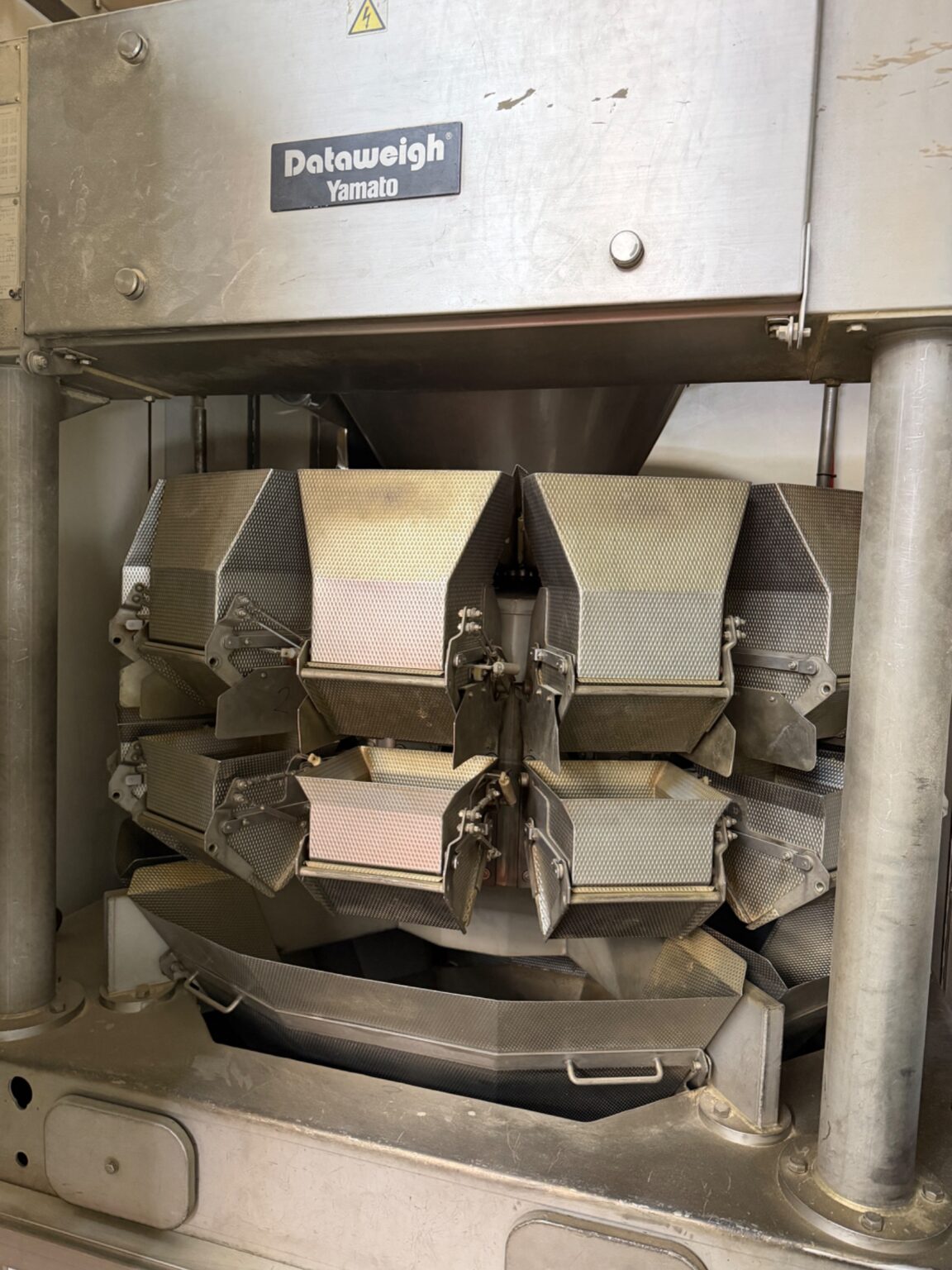 Used Complete weighing, packaging and case packing line with Yamato and GEA SmartPacker SX400