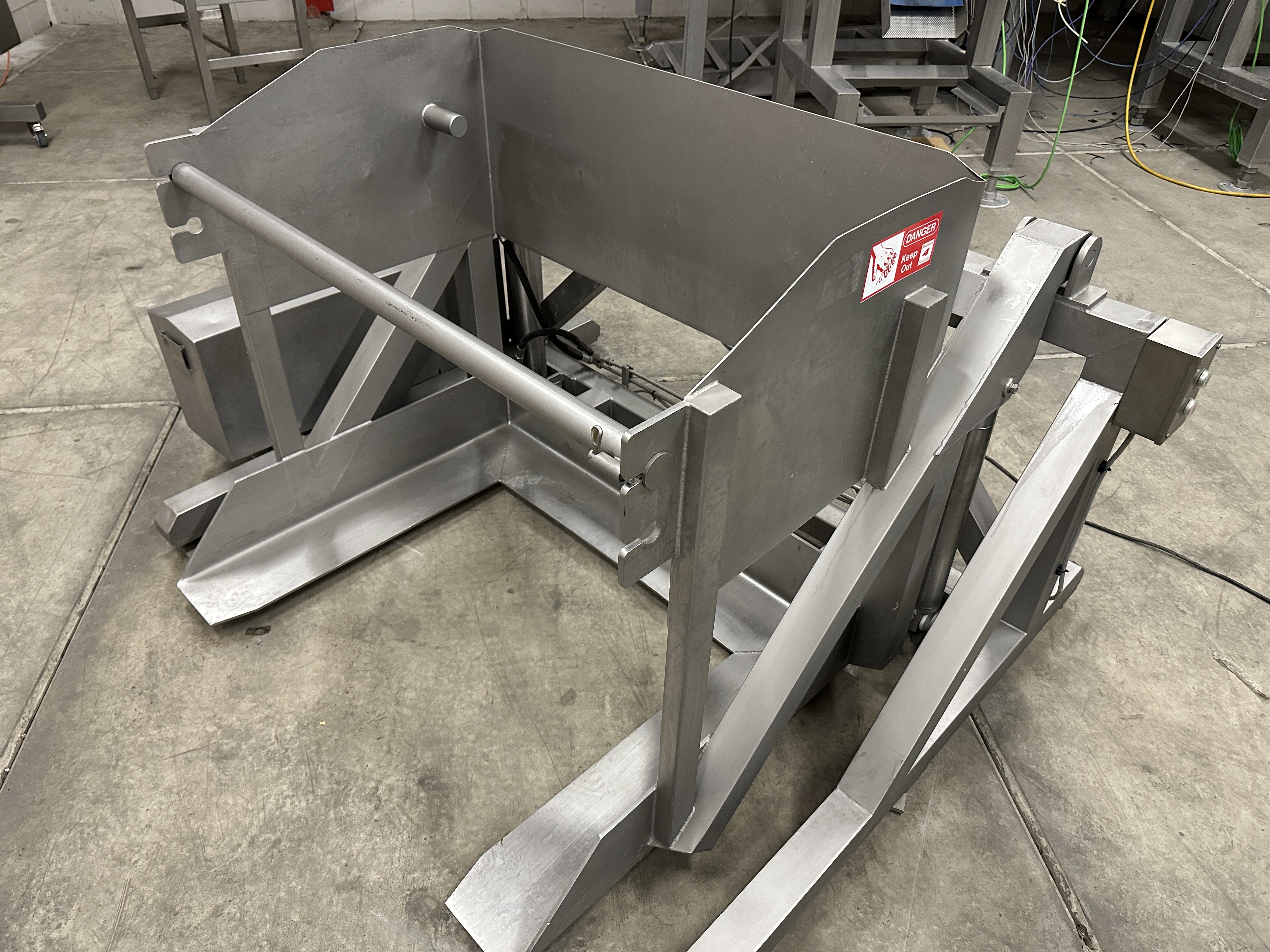 Used Carnitech tipper SL120