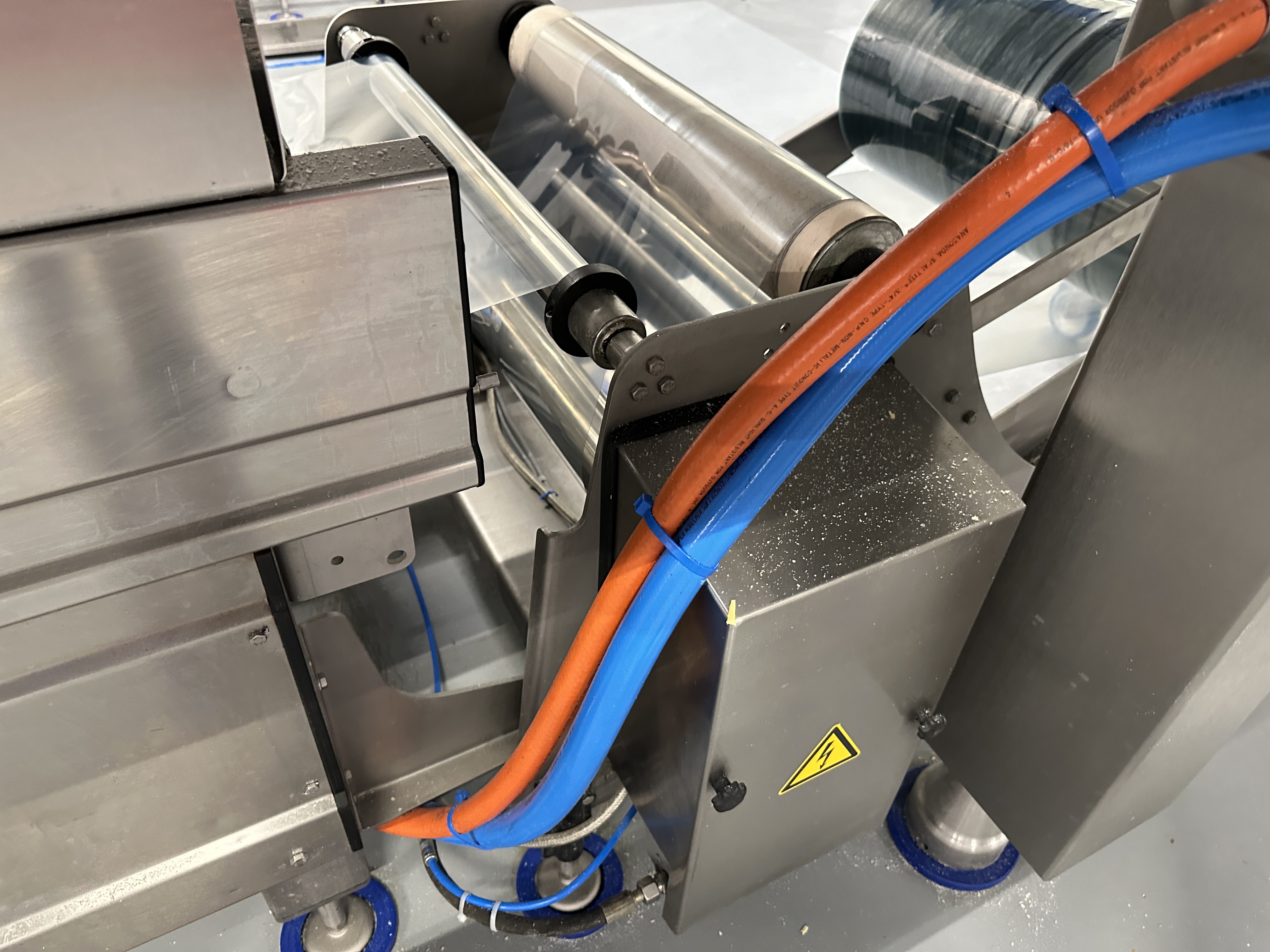 Used Multivac R530 complete line with Weber