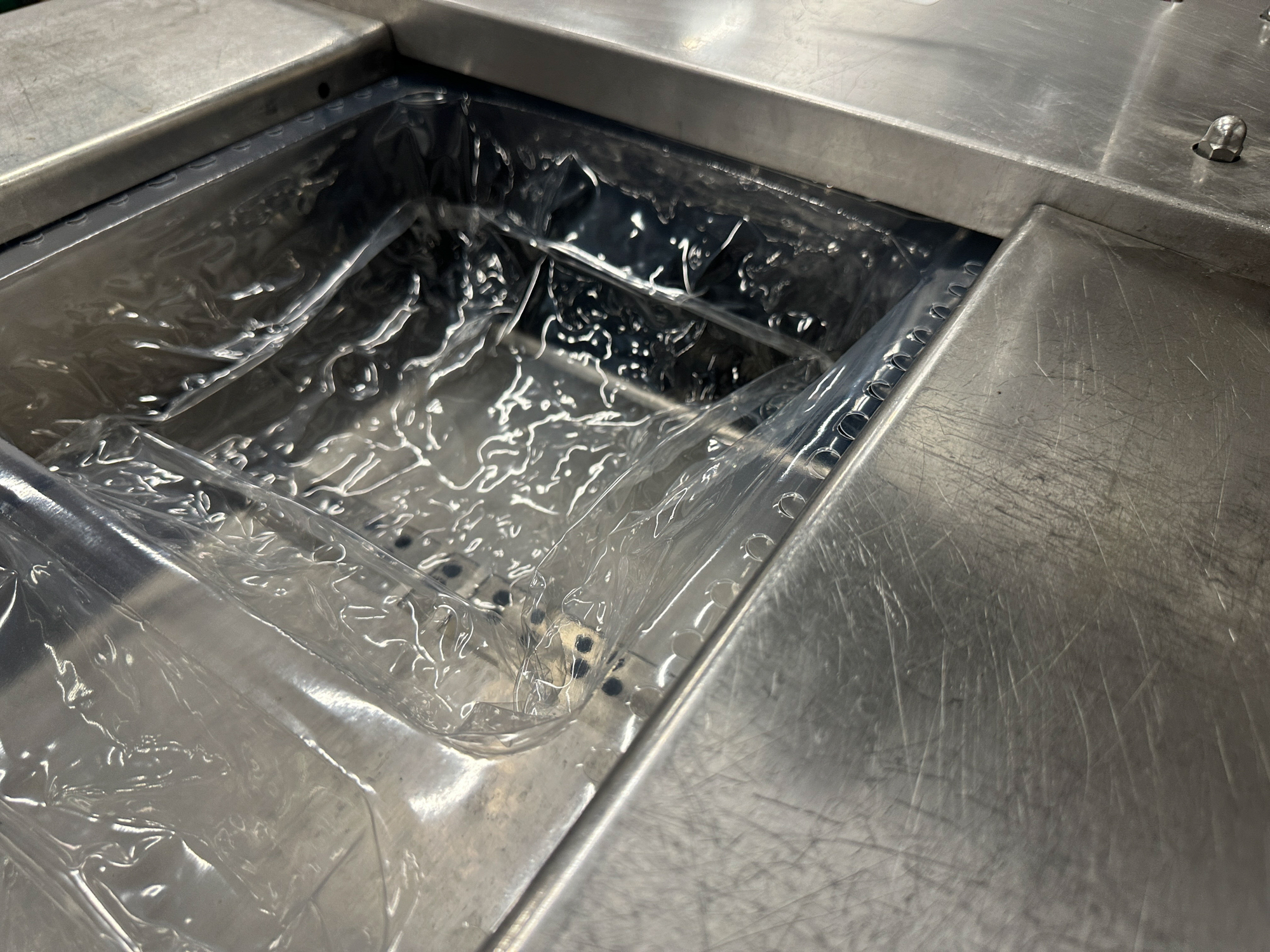 Used 2004 Multivac R140 compact thermoformer