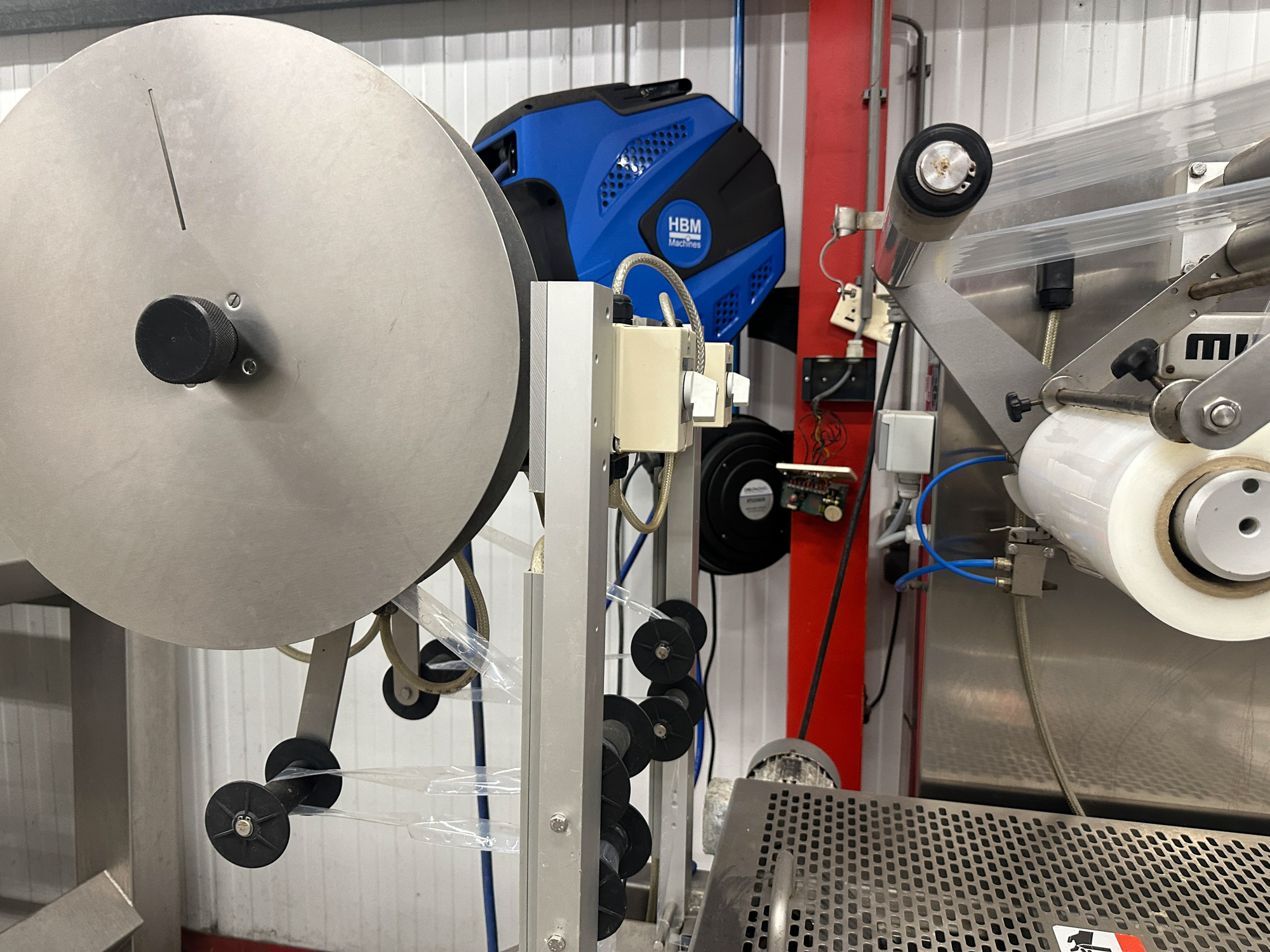 Used 2004 Multivac R140 compact thermoformer