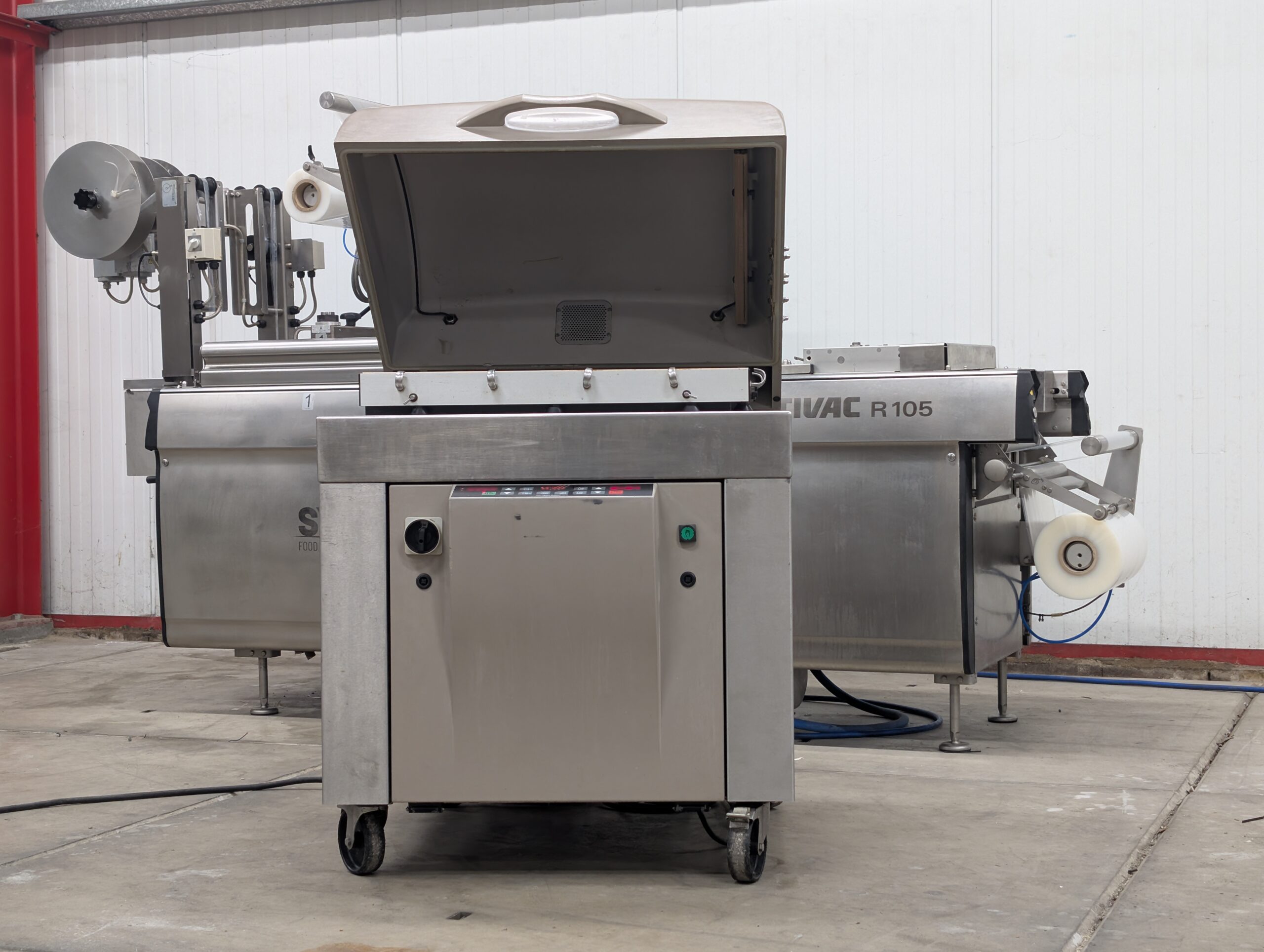 Used VC999 single-chamber vacuum packaging machine