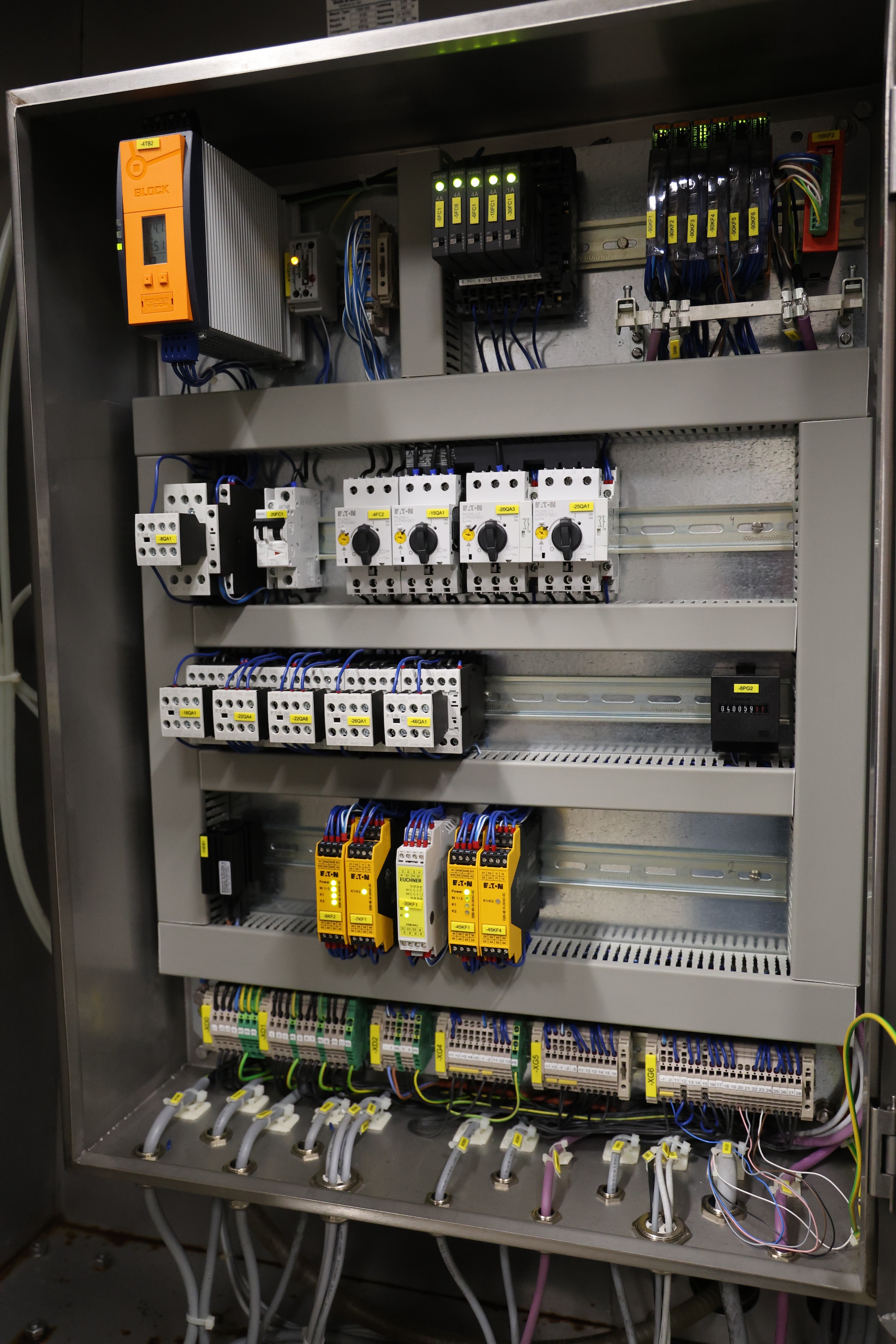 Used 2018 Glass VSM300 vacuum mixer