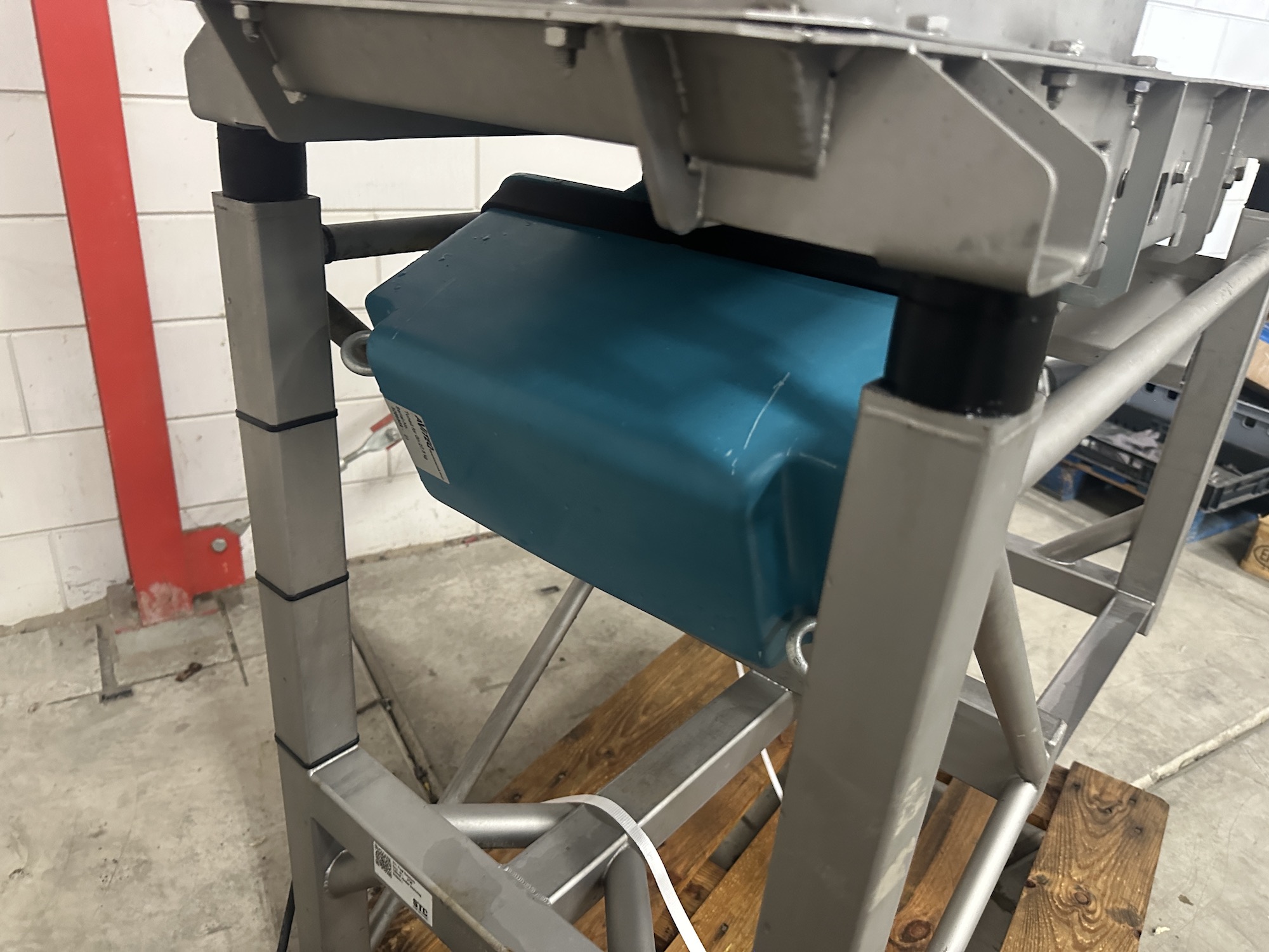 Used 2011 FoodeQ Vibratory feeder