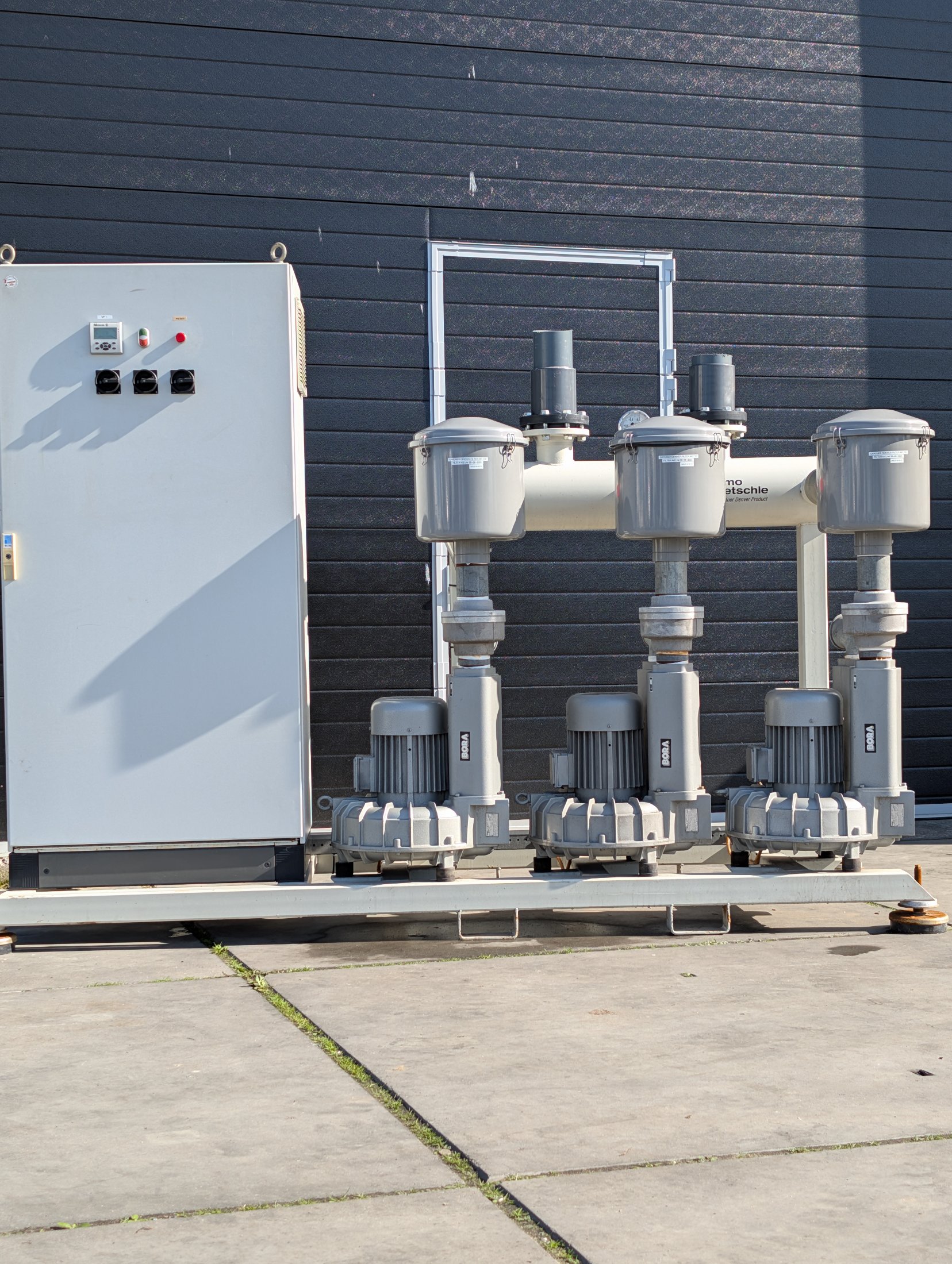 Used Bora SAP 450 three-pump vacuum unit with control cabinet