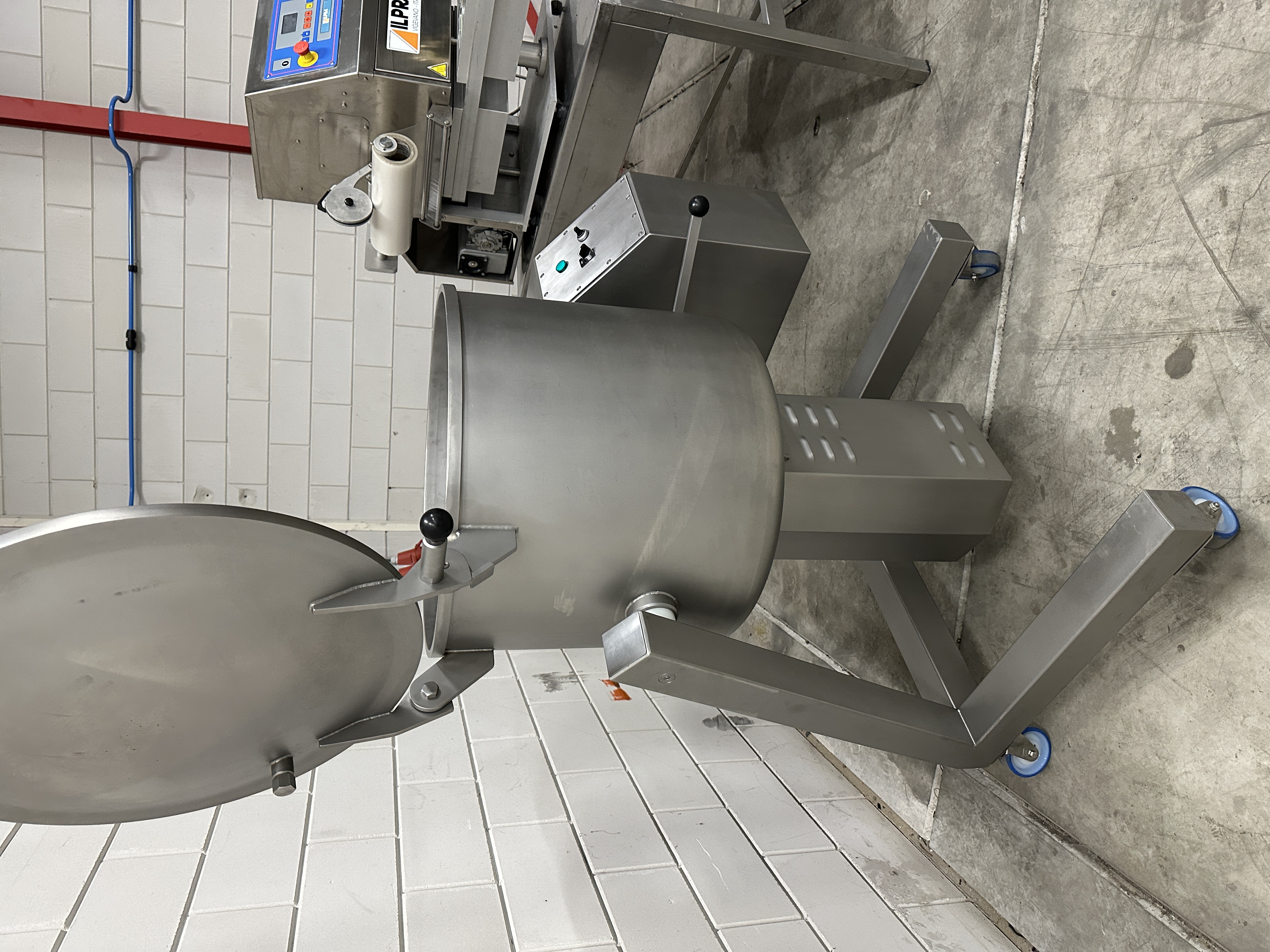 Refurbished Vakona Mixer 150 liter