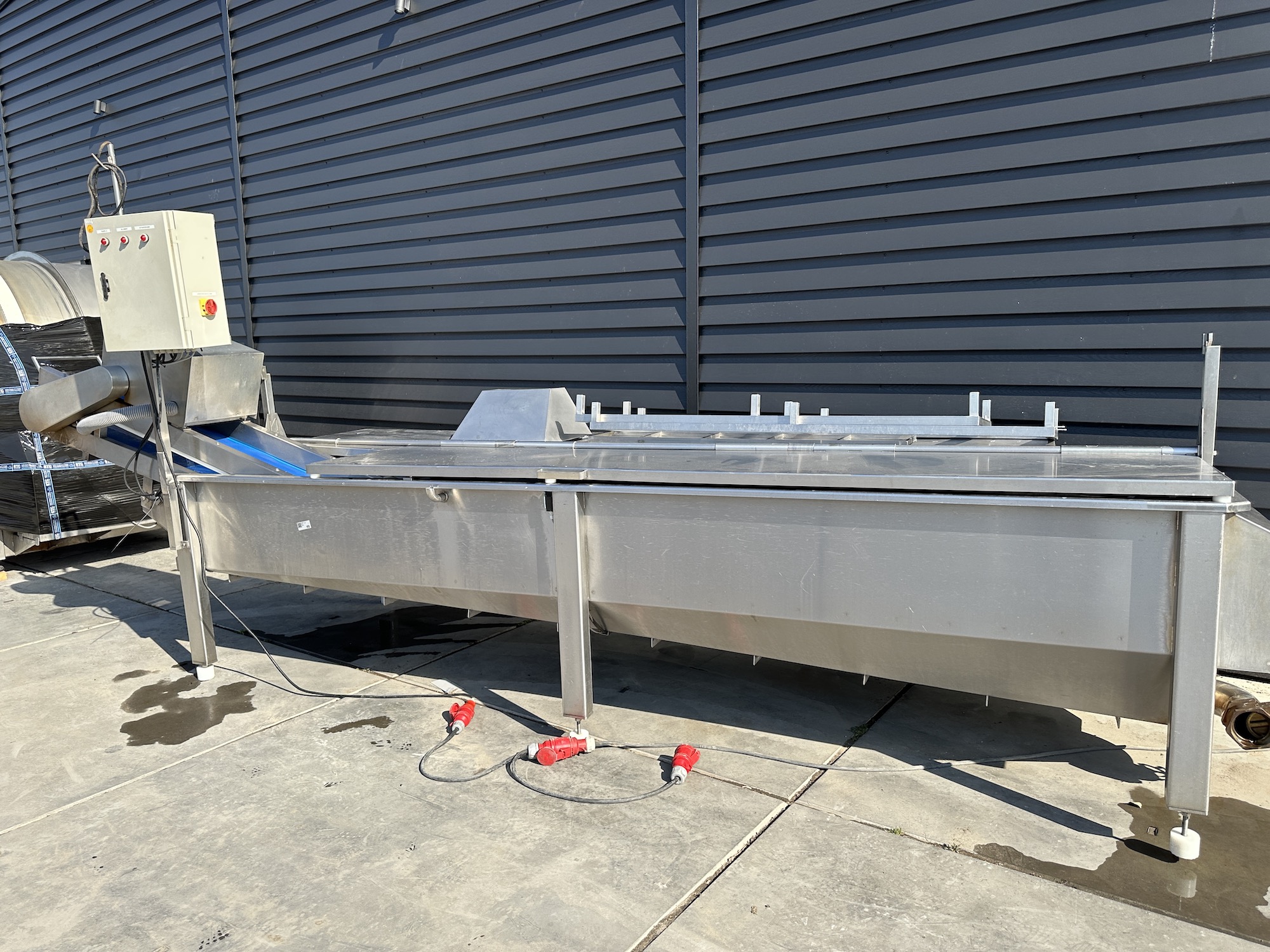 Used Eillert washer for sinking products