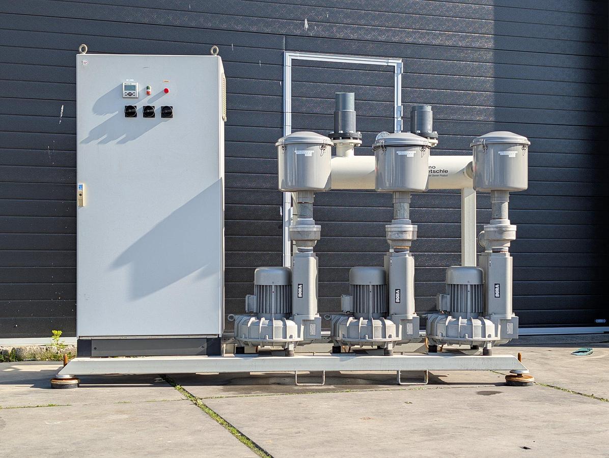 Used Bora SAP 450 three-pump vacuum unit with control cabinet