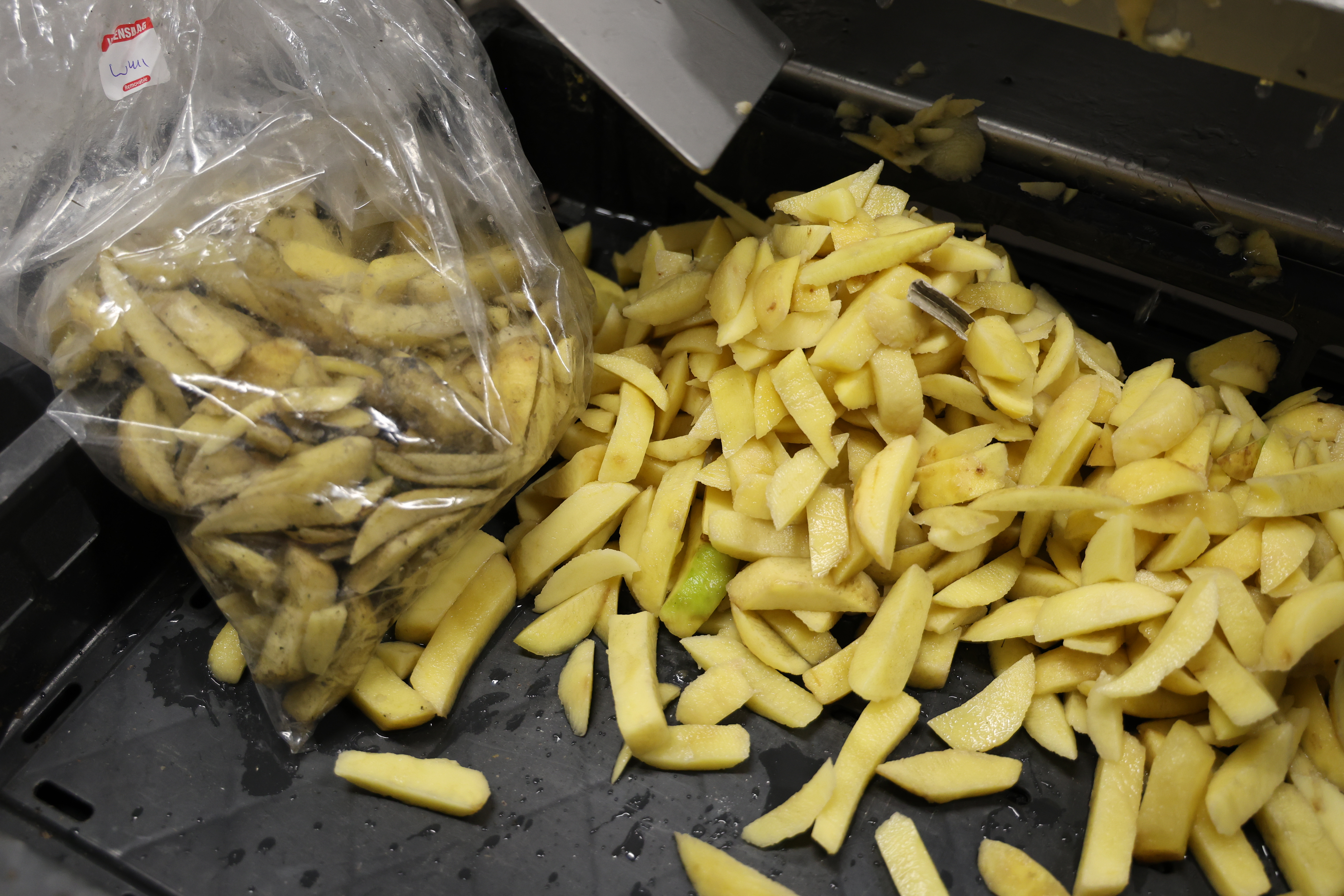 Used 2011 Kronen GEWA 2600 plus washer