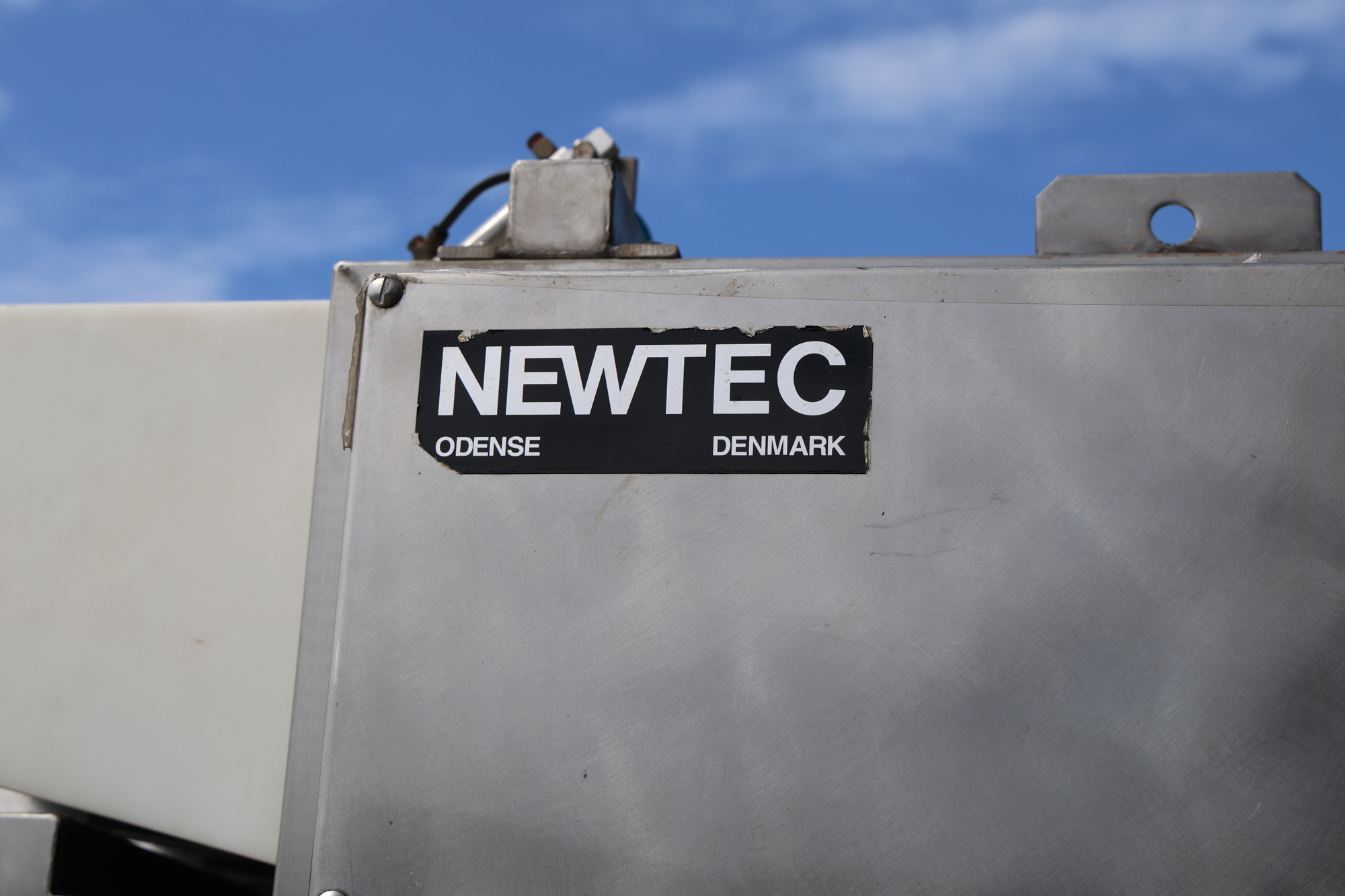 Used Newtec 2012DG weigher