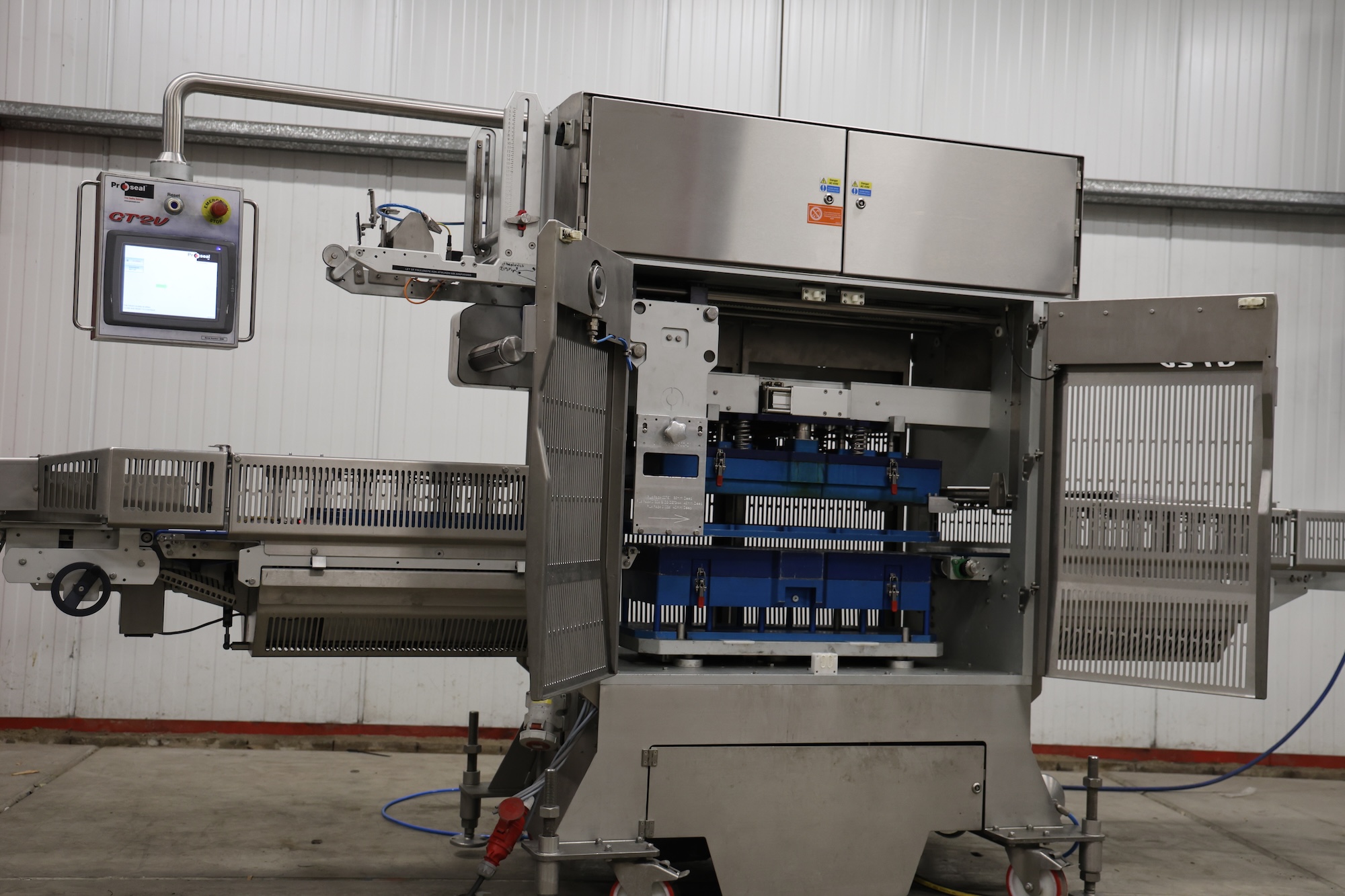 Used 2014 Proseal GT2 Vacuum traysealer