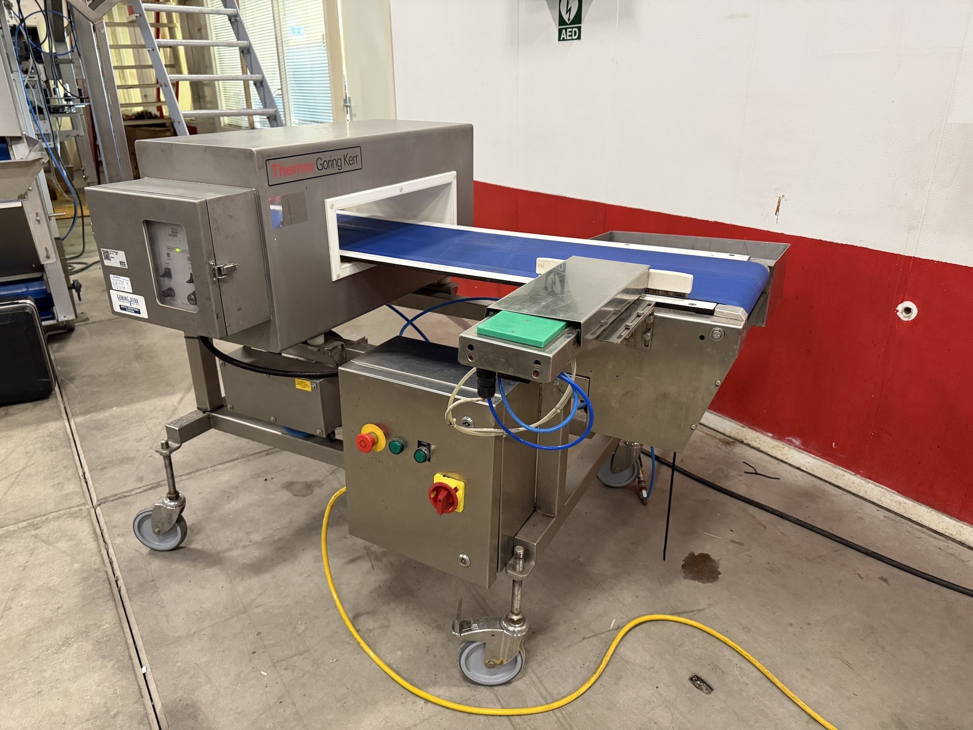 Used Goring Kerr metal detector with conveyor and reject bin
