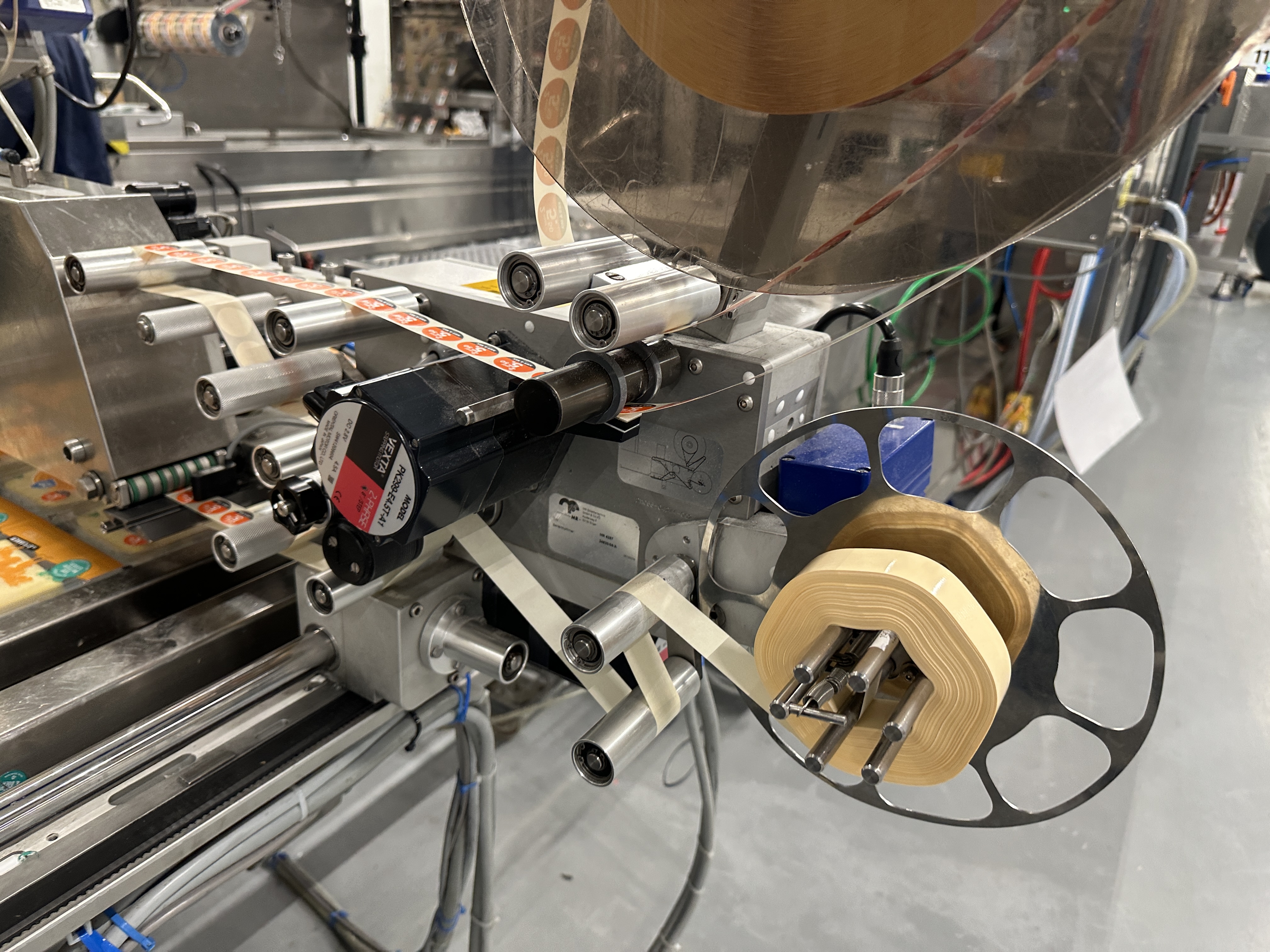 Used Multivac R530 complete line with Weber