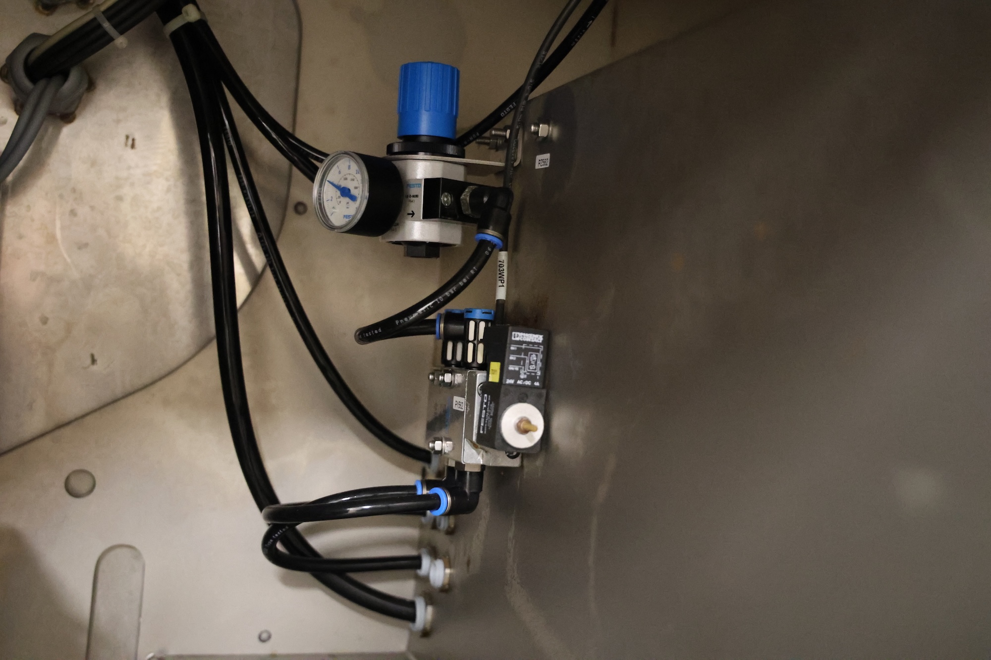 Used 2015 CFS SX400 vertical bagging machine