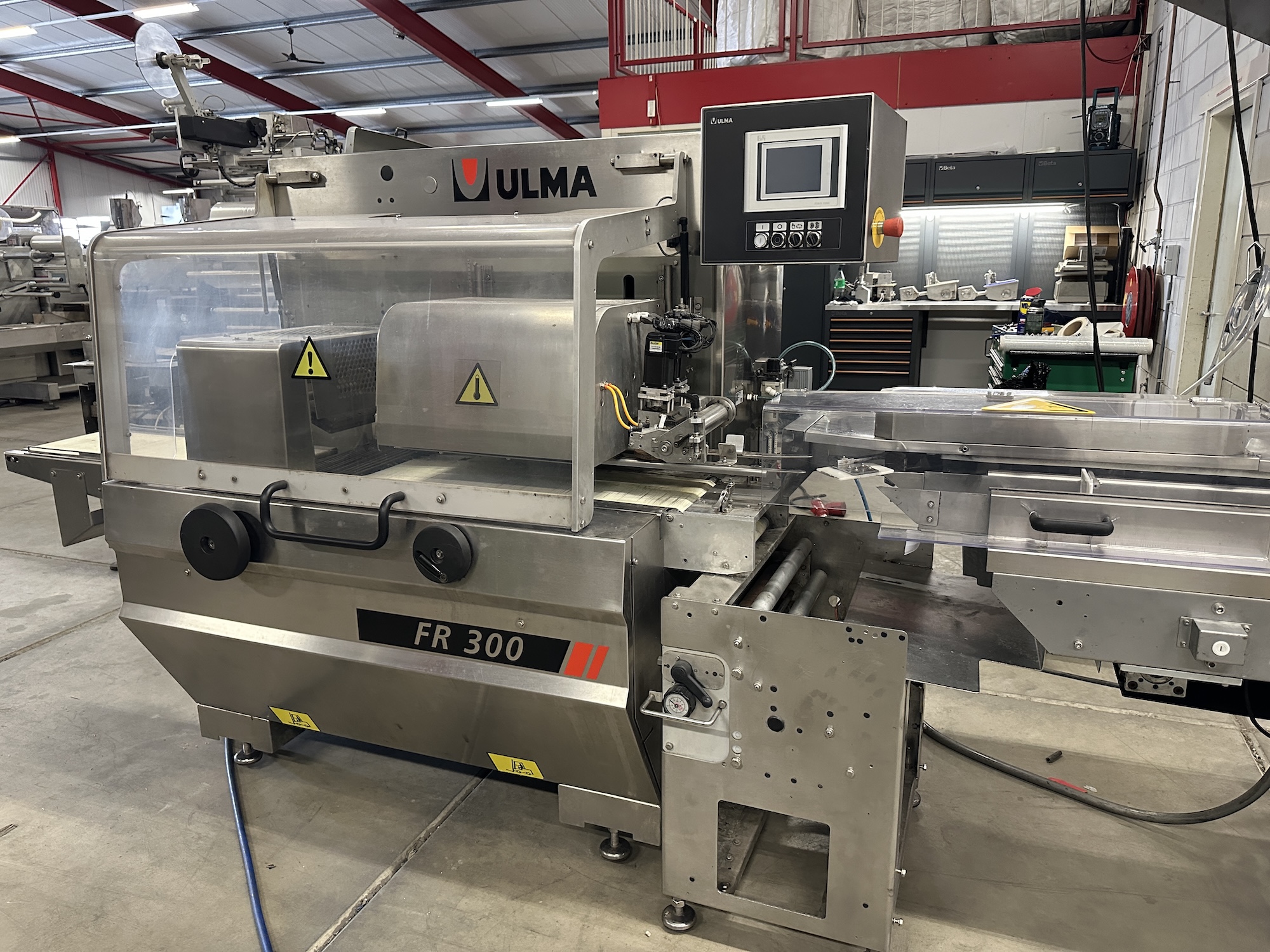 Used Ulma FR-305 flowpacking line