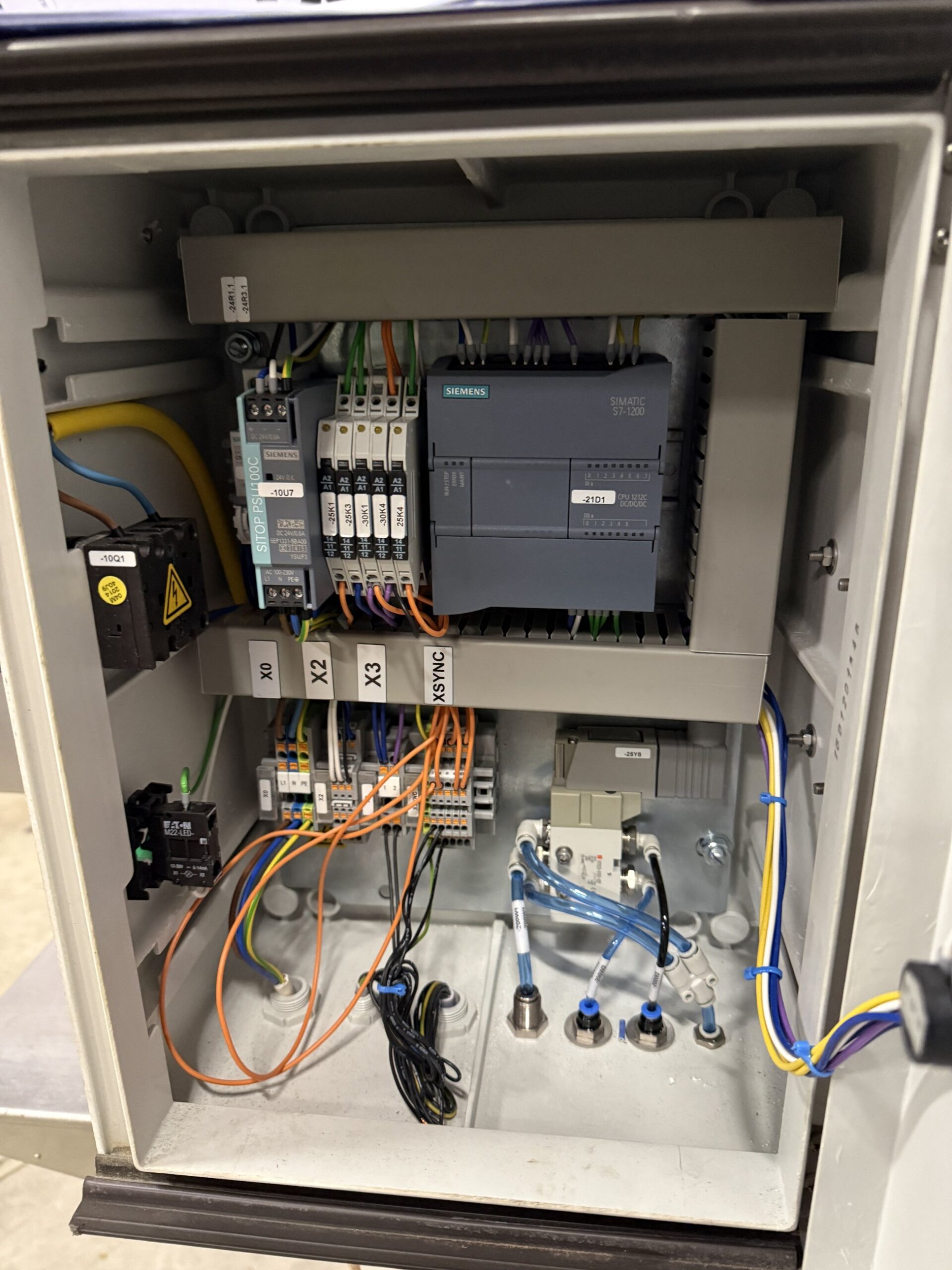 Used 2015 JASA tray filling station for use under a weigher