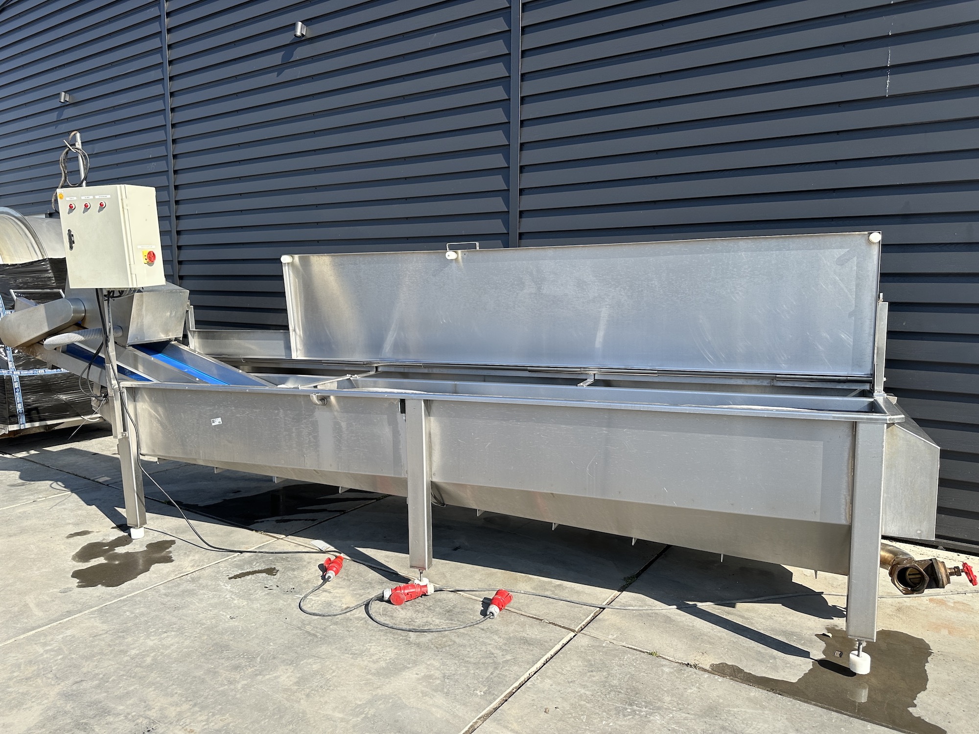 Used Eillert washer for sinking products