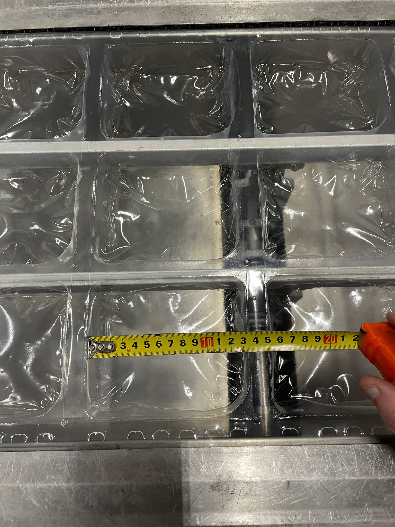 Used Sealpac RE25 thermoformer