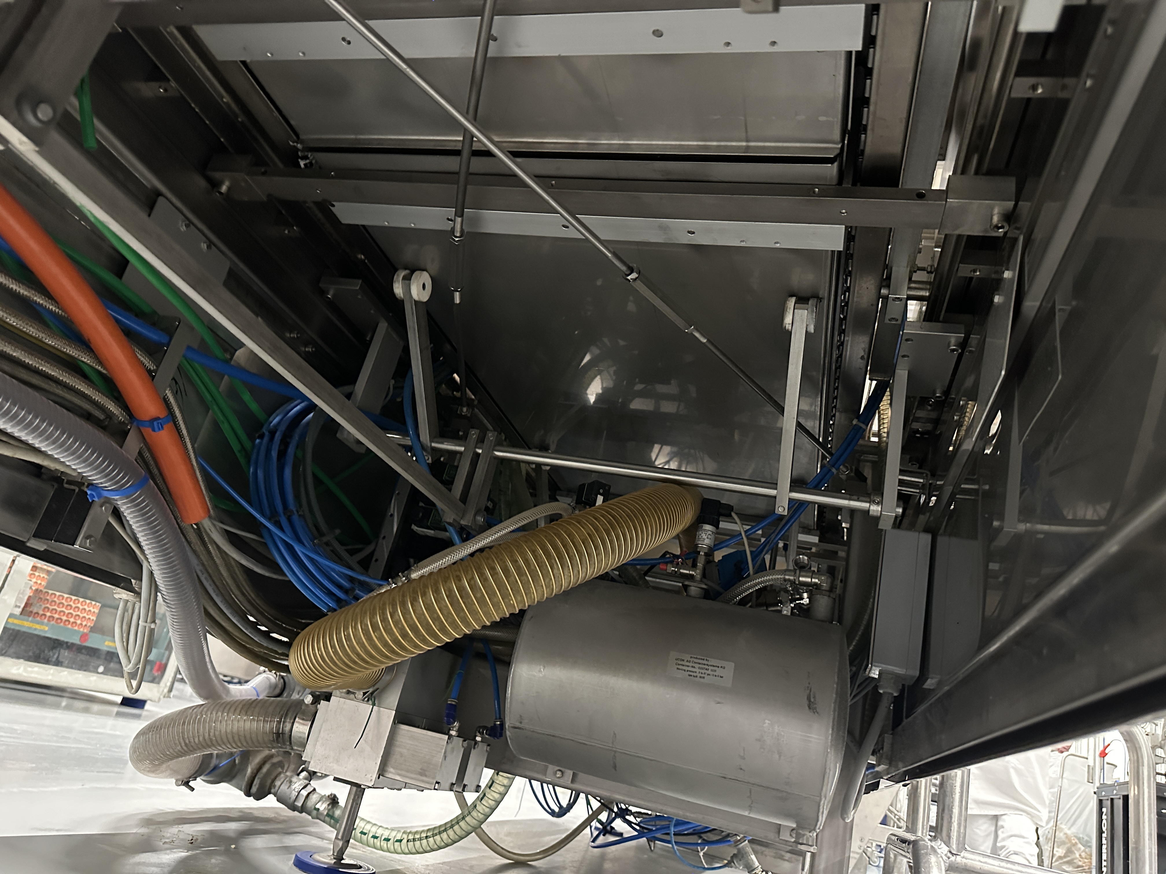 Used Multivac R530 complete line with Weber