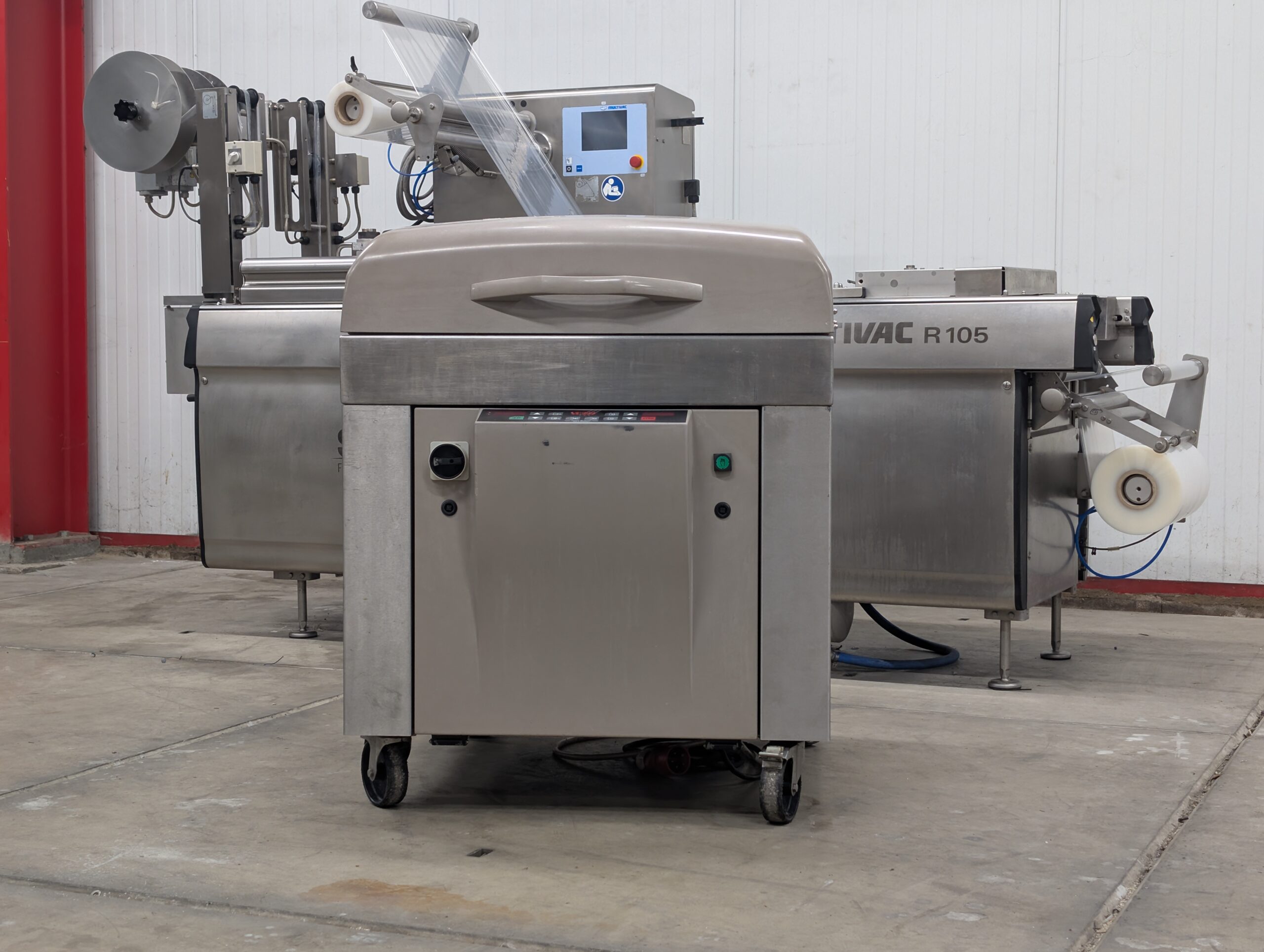 Used VC999 single-chamber vacuum packaging machine