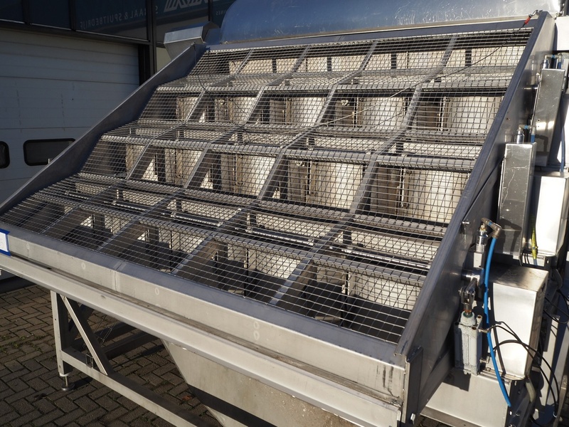 Used 2004 Lima's  automatic peeling line