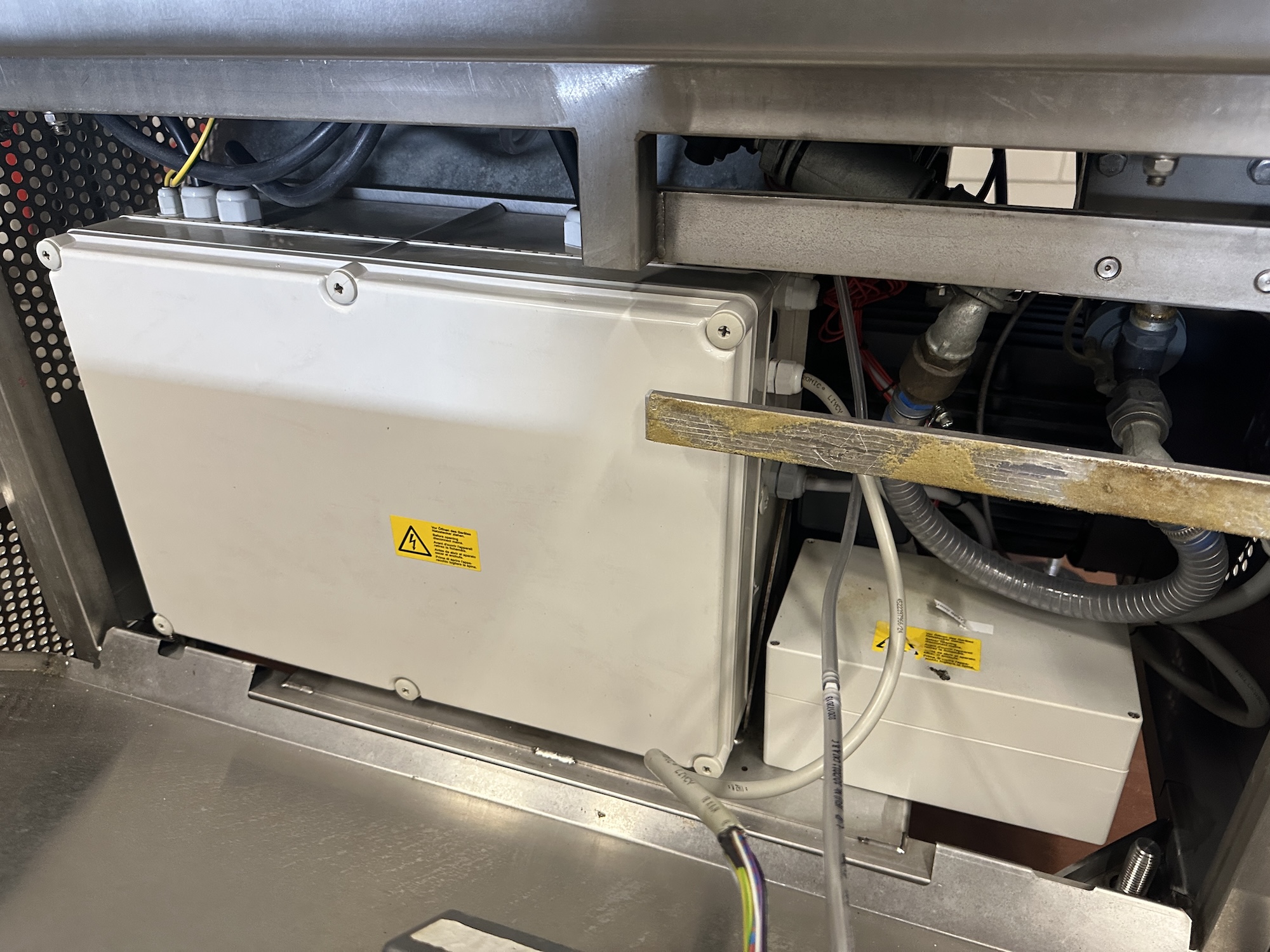 Used 2017 Boss Titan F-1000 Automatic