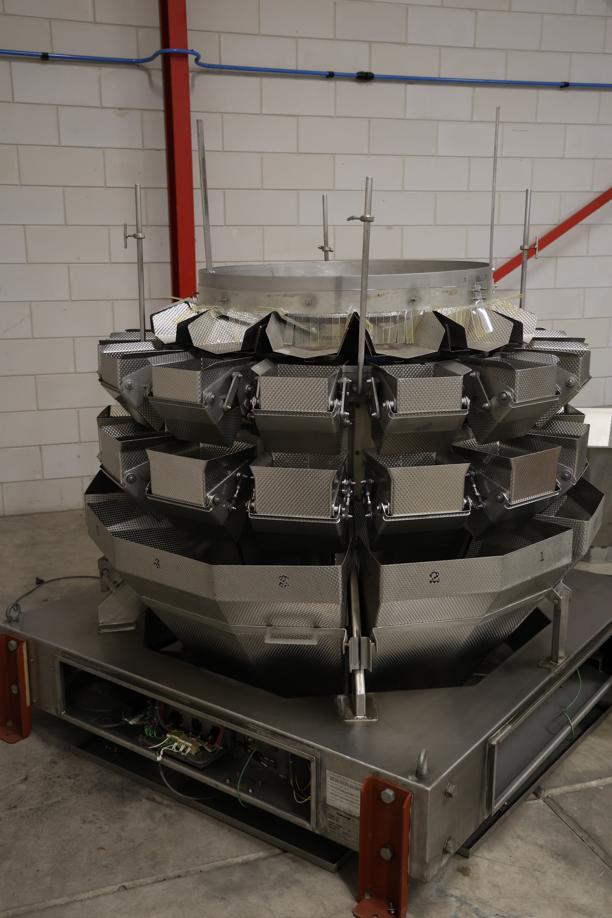 Used Yamato ADW-714-SWH multihead weigher