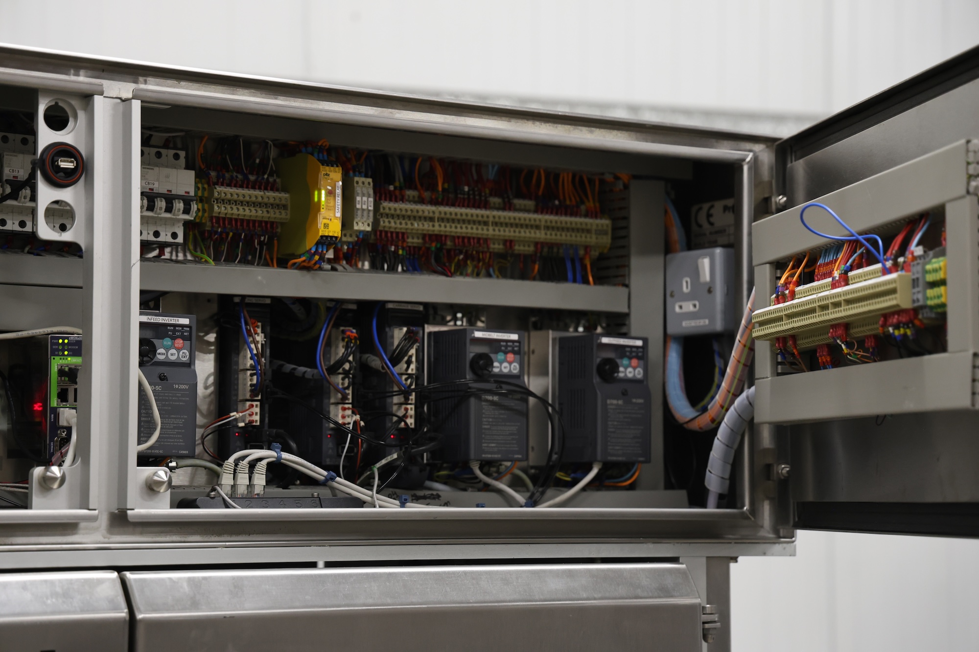 Used 2014 Proseal GT2 Vacuum traysealer