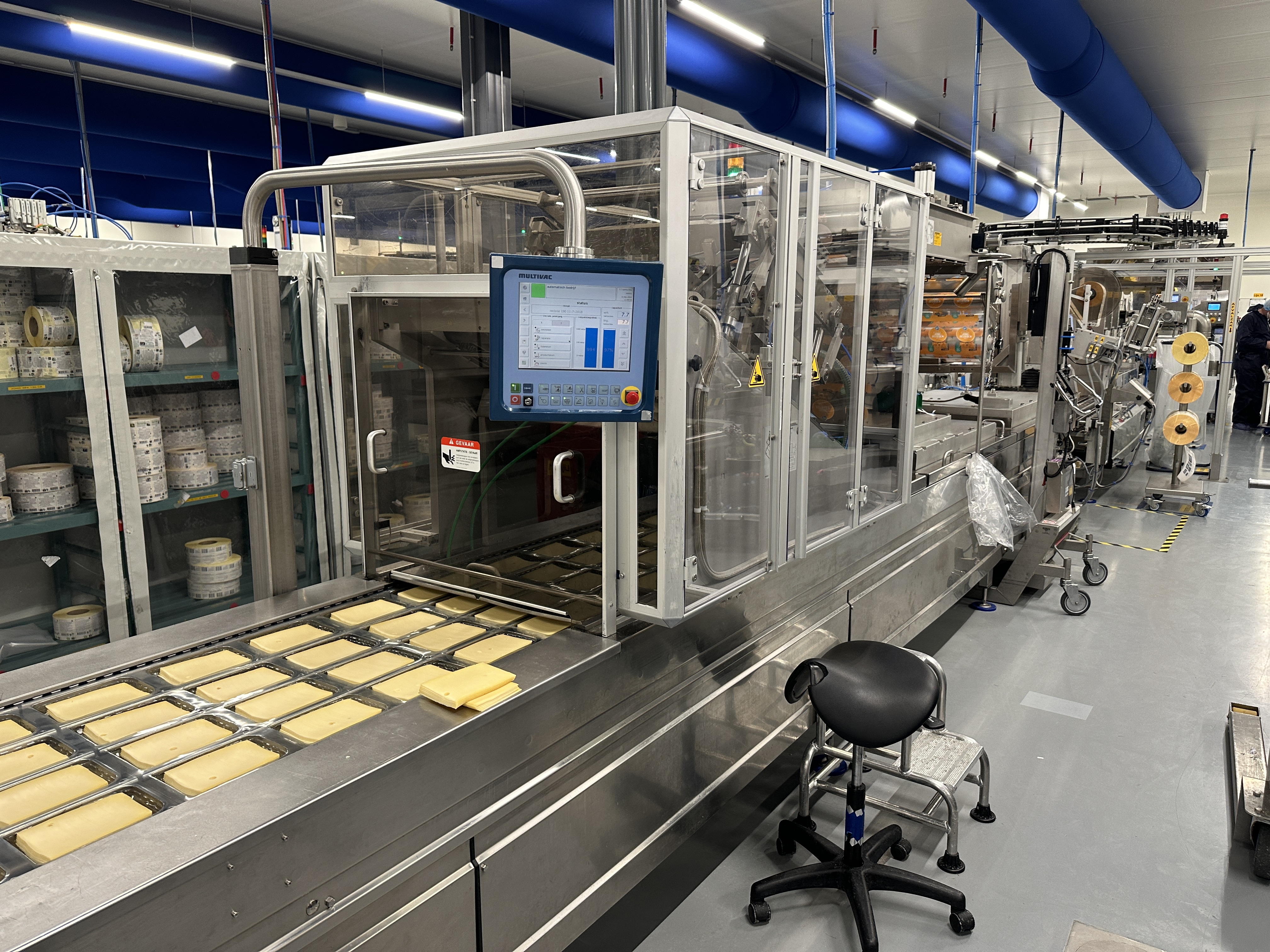 Used Multivac R530 complete line with Weber