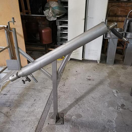 Used The pressure lance for washing beef heads with a sterilizer