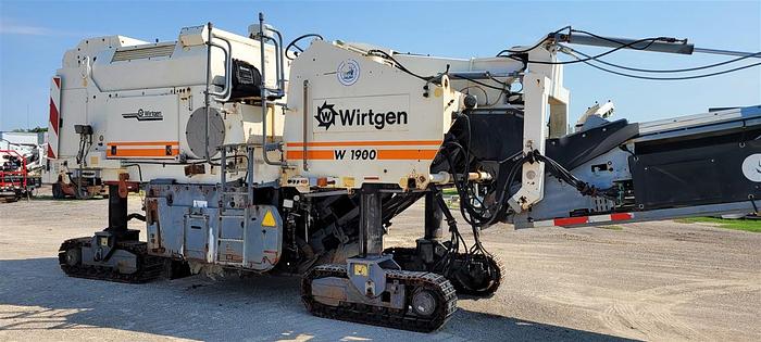 Used 2001 Wirtgen W1900